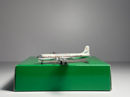 Aeroclassics 1:400 Cathay Pacific Douglas DC-6B VR-HFX GBVRHFX