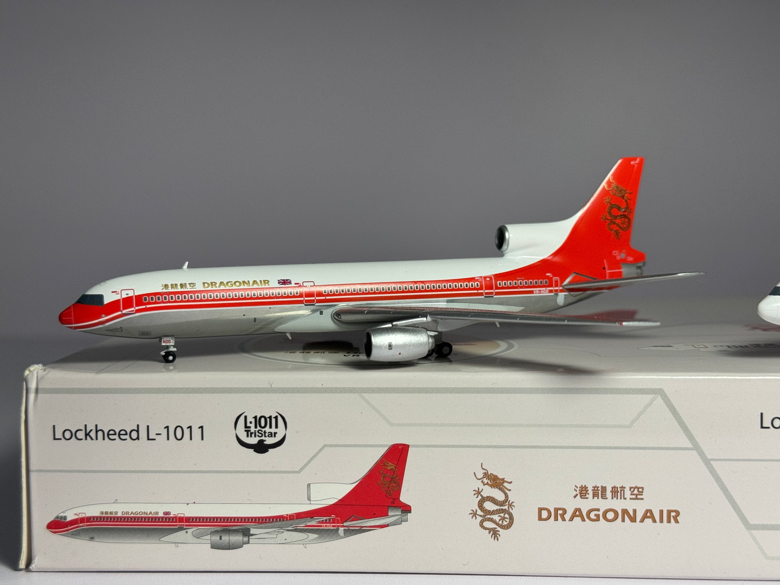 JC Wings 1:400 Dragonair Lockheed L-1011 Tristar VR-HOK & VR-HOD 2 Plane Set BBOX101101SET1