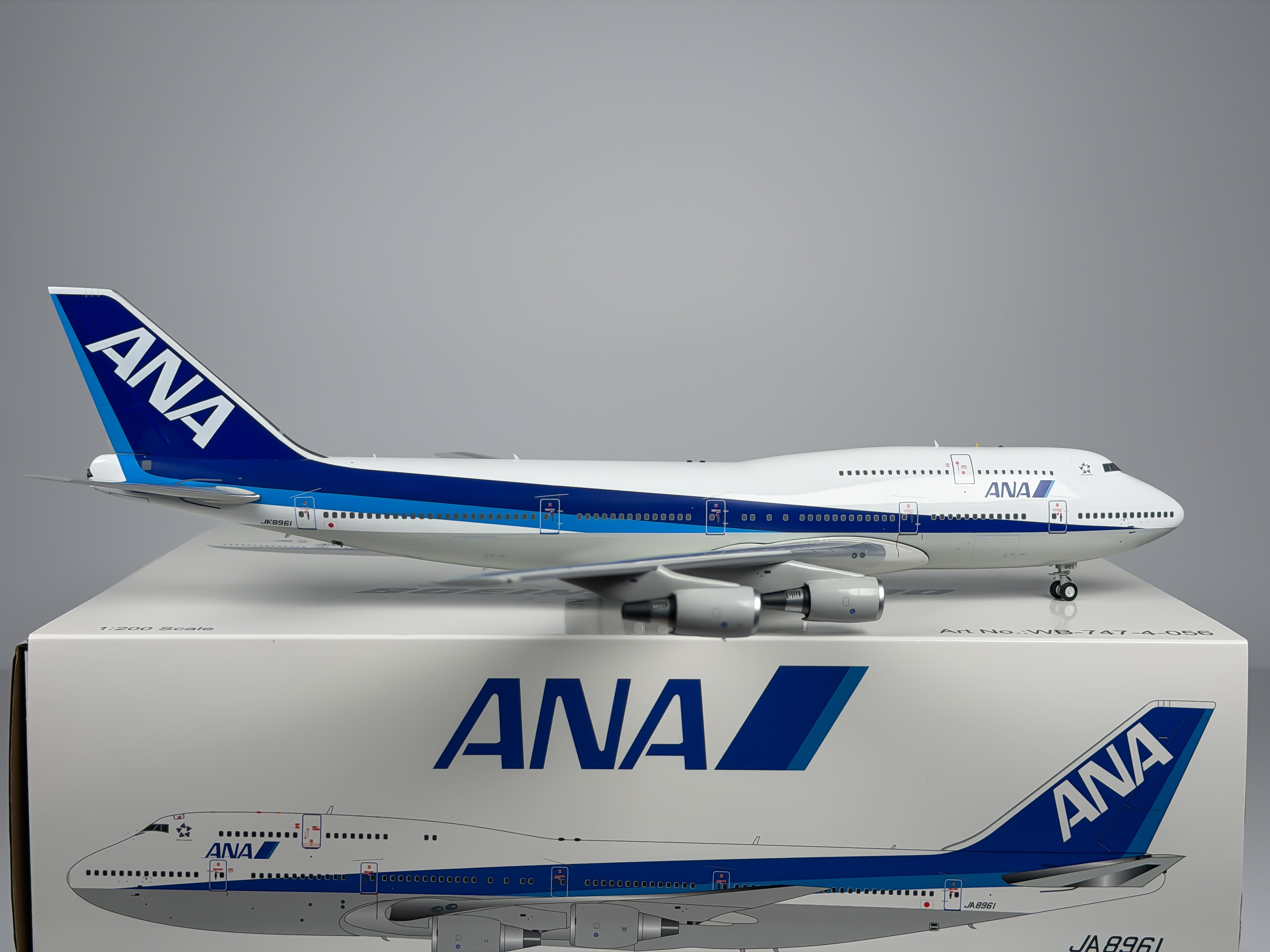 All Nippon Airways (ANA) Boeing 747-400 1:200 Diecast Aircraft
