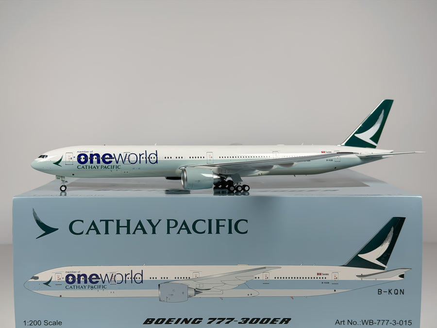 Cathay Pacific Boeing 777-300ER 1:200 Inflight200 B-KQN (WB-777-3-015)