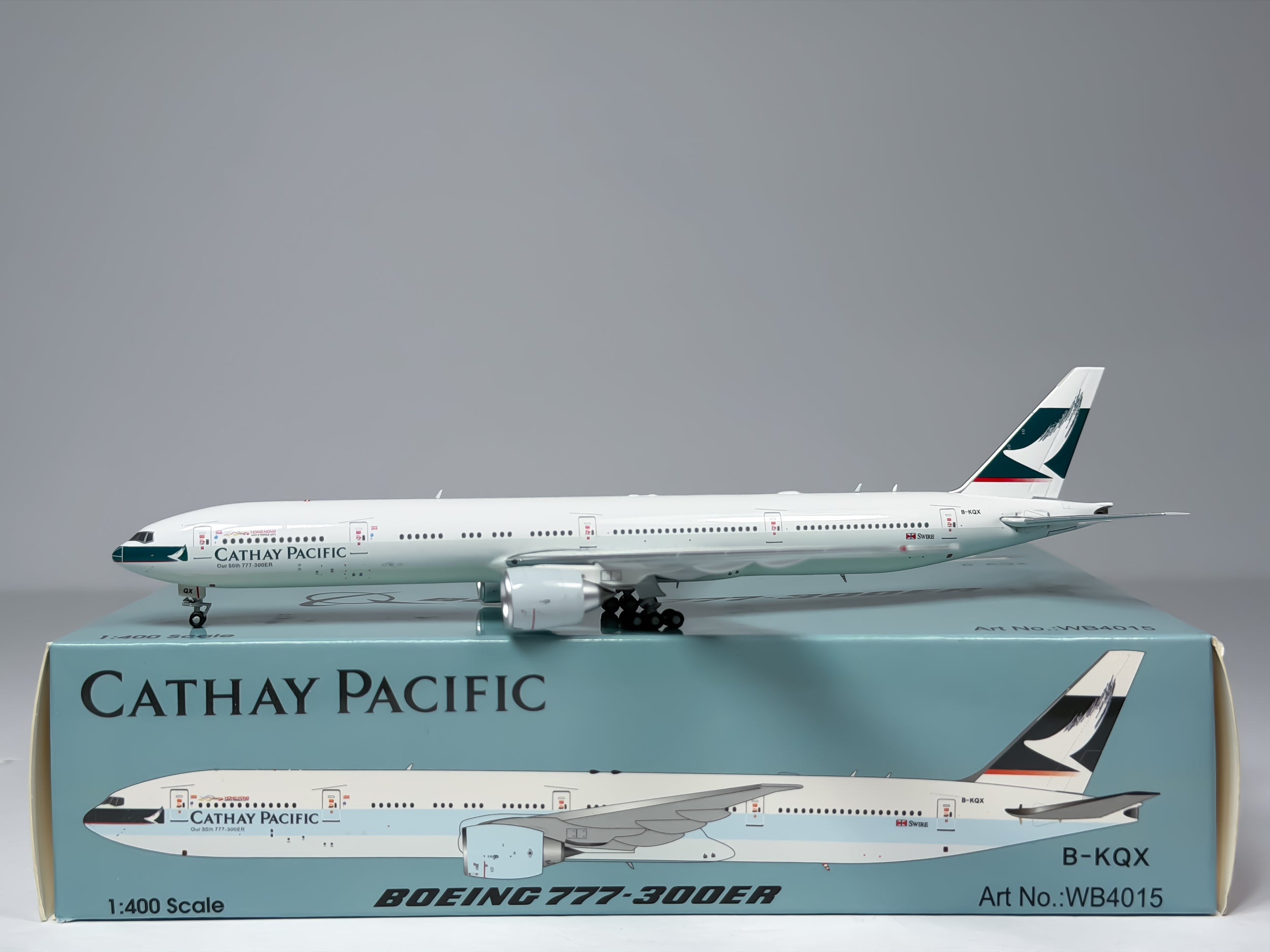 Cathay Pacific Boeing 777-300ER 1:400 Aviation400 B-KQX (WB4015)