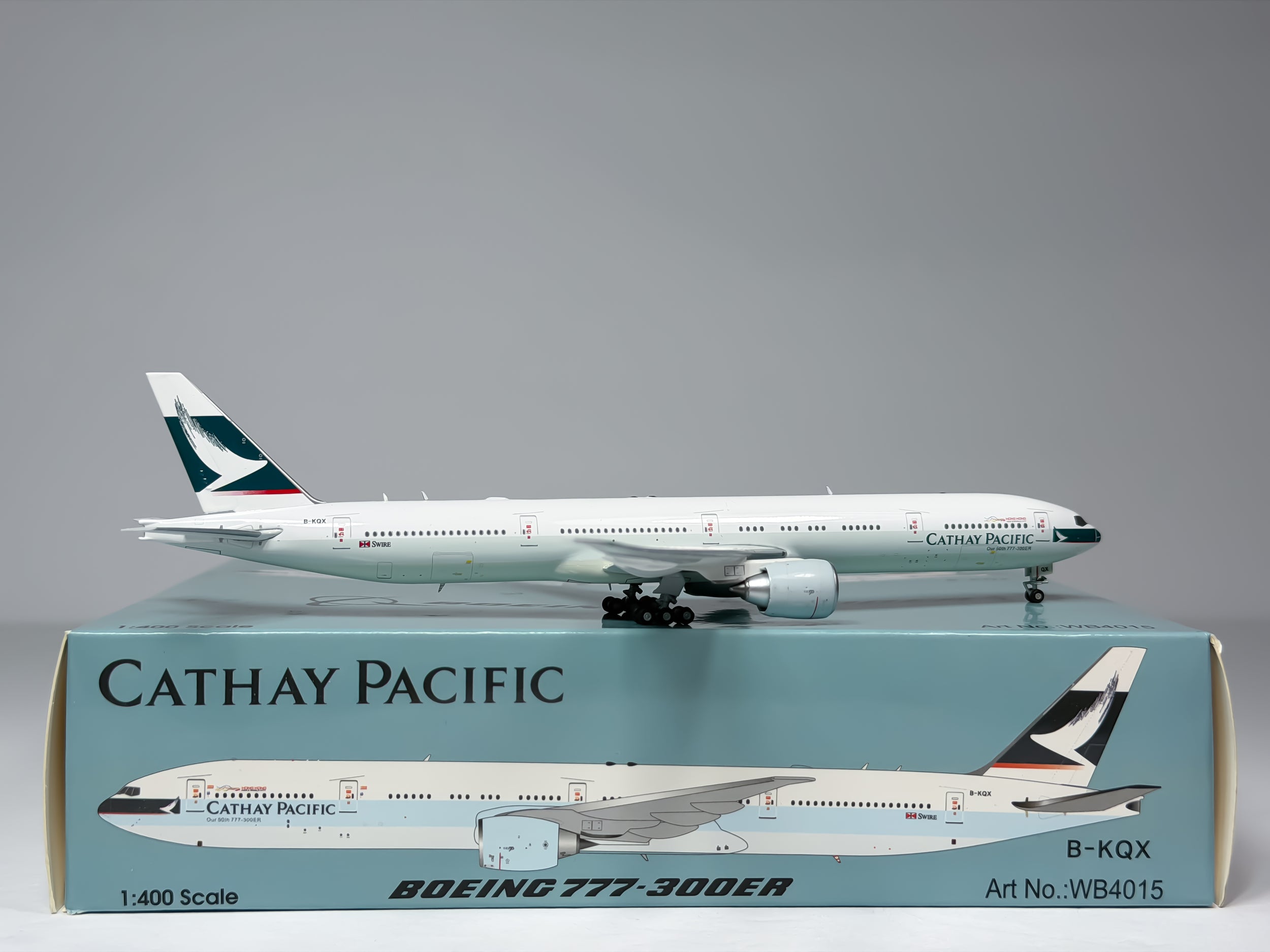 Cathay Pacific Boeing 777-300ER 1:400 Aviation400 B-KQX (WB4015)