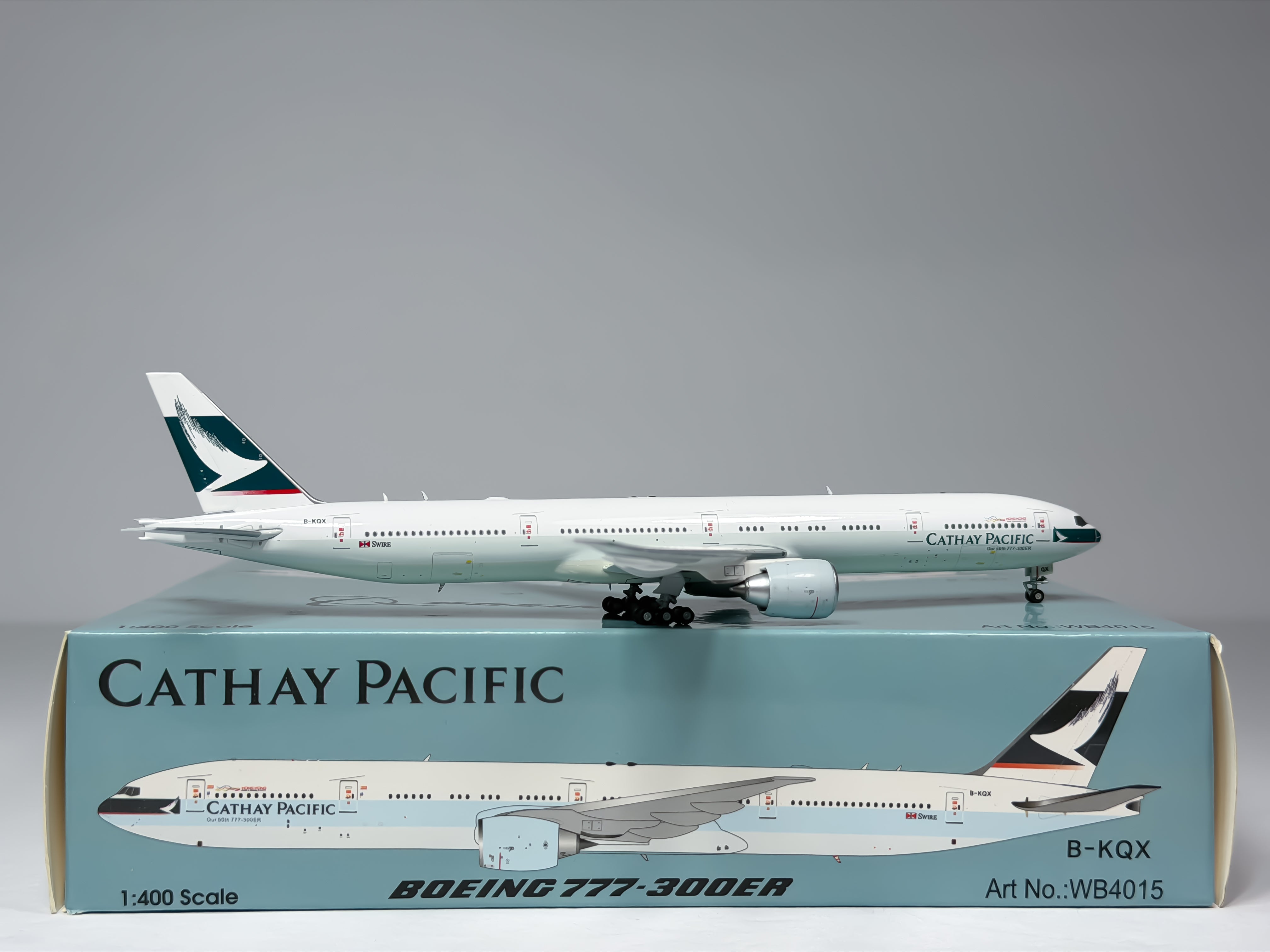 Cathay Pacific Boeing 777-300ER 1:400 Aviation400 B-KQX (WB4015)