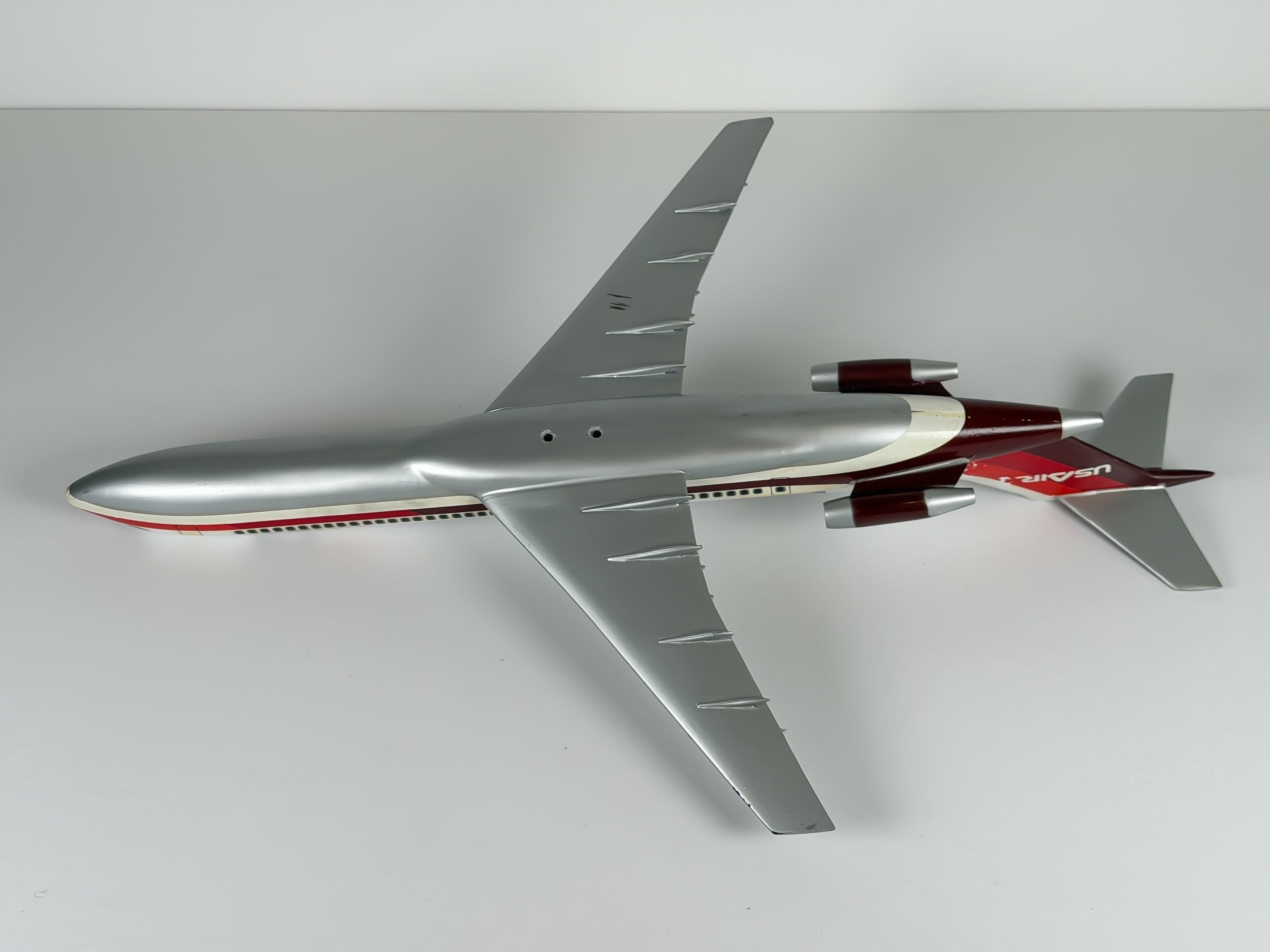 1:100 USAir Boeing 727-200 - Red/White | Wesco Models