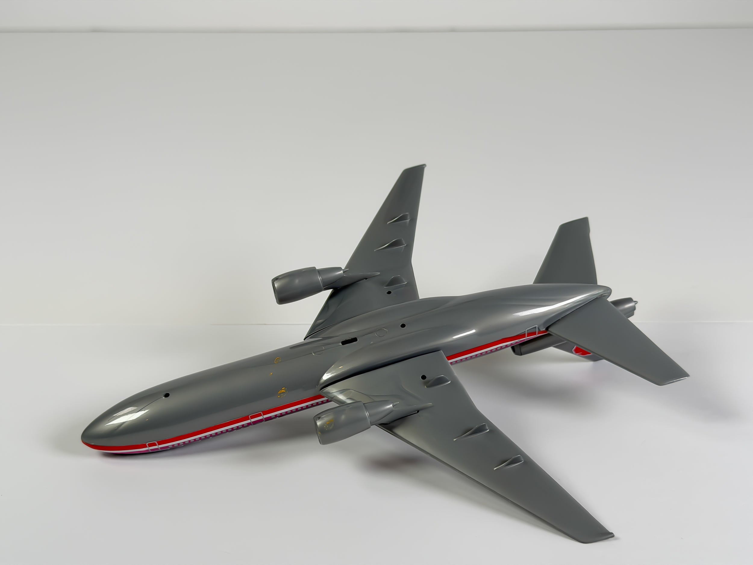 1:250 Hawaiian Airlines McDonnell Douglas DC-10-30 - Bare Metal | Wooster Models