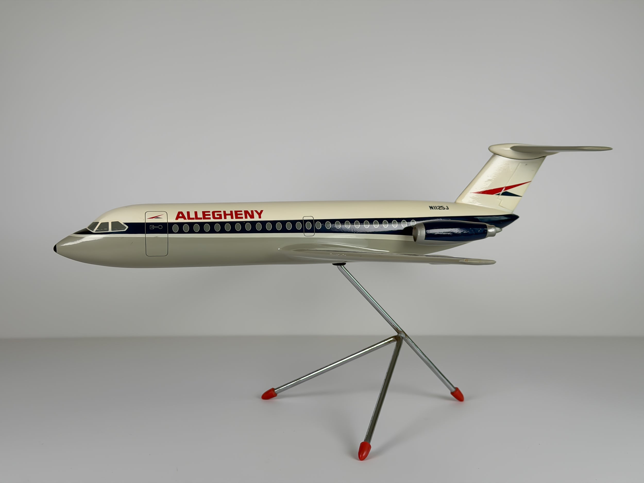 1:72 Allegheny Airlines BAC 1-11 (N1125J) - Red/Blue | Westway Models