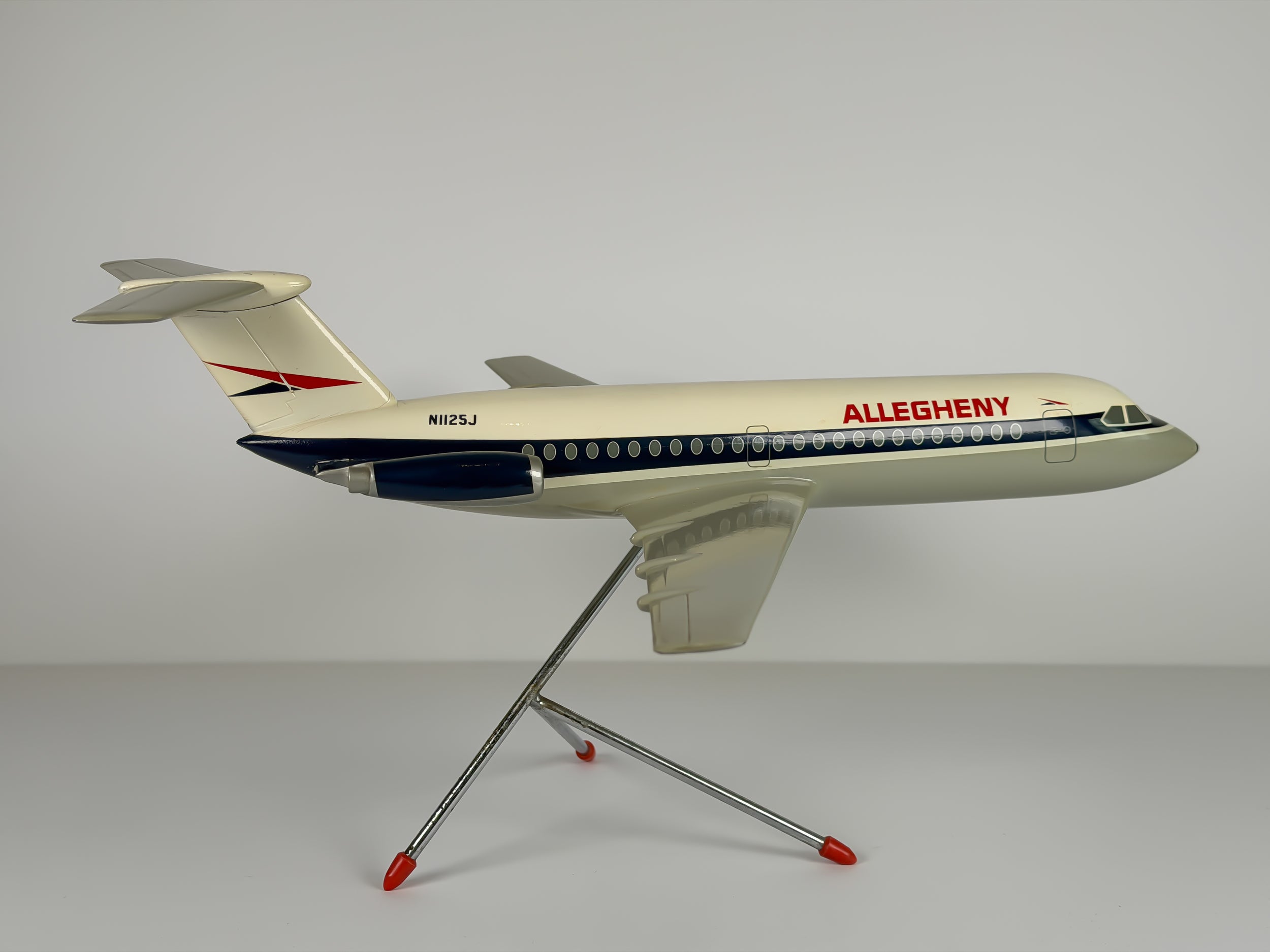 1:72 Allegheny Airlines BAC 1-11 (N1125J) - Red/Blue | Westway Models