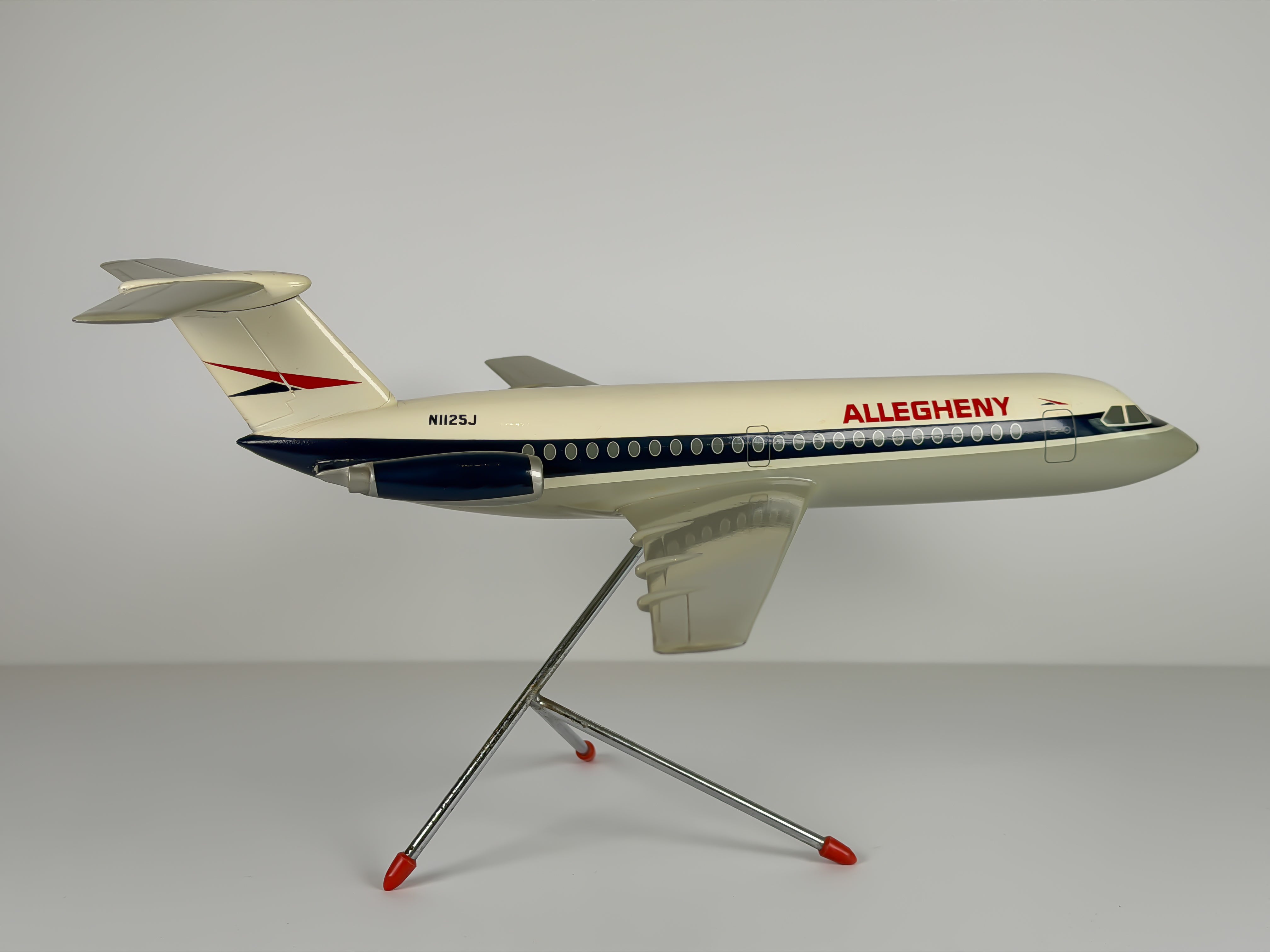 1:72 Allegheny Airlines BAC 1-11 (N1125J) - Red/Blue | Westway Models