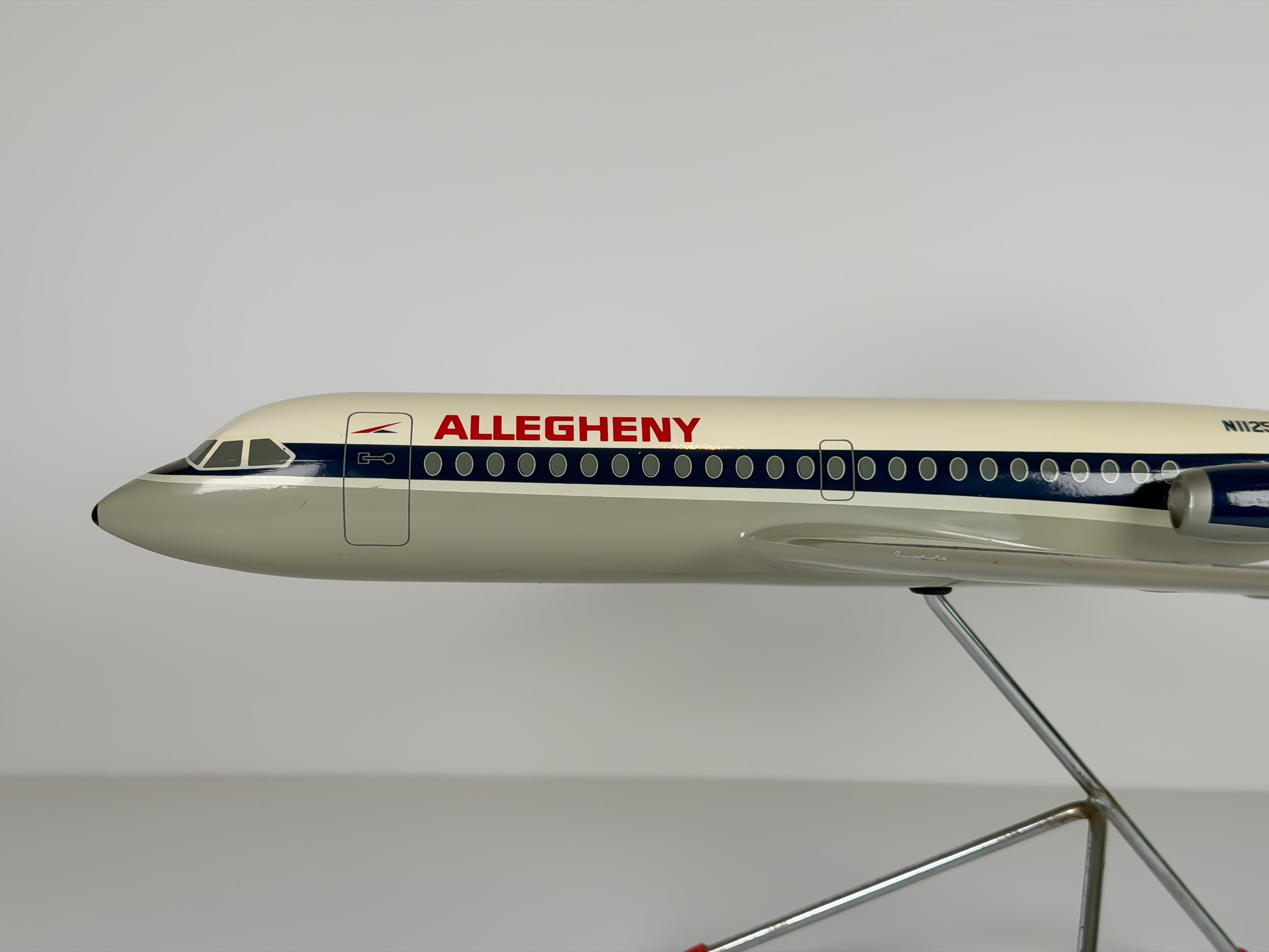 1:72 Allegheny Airlines BAC 1-11 (N1125J) - Red/Blue | Westway Models