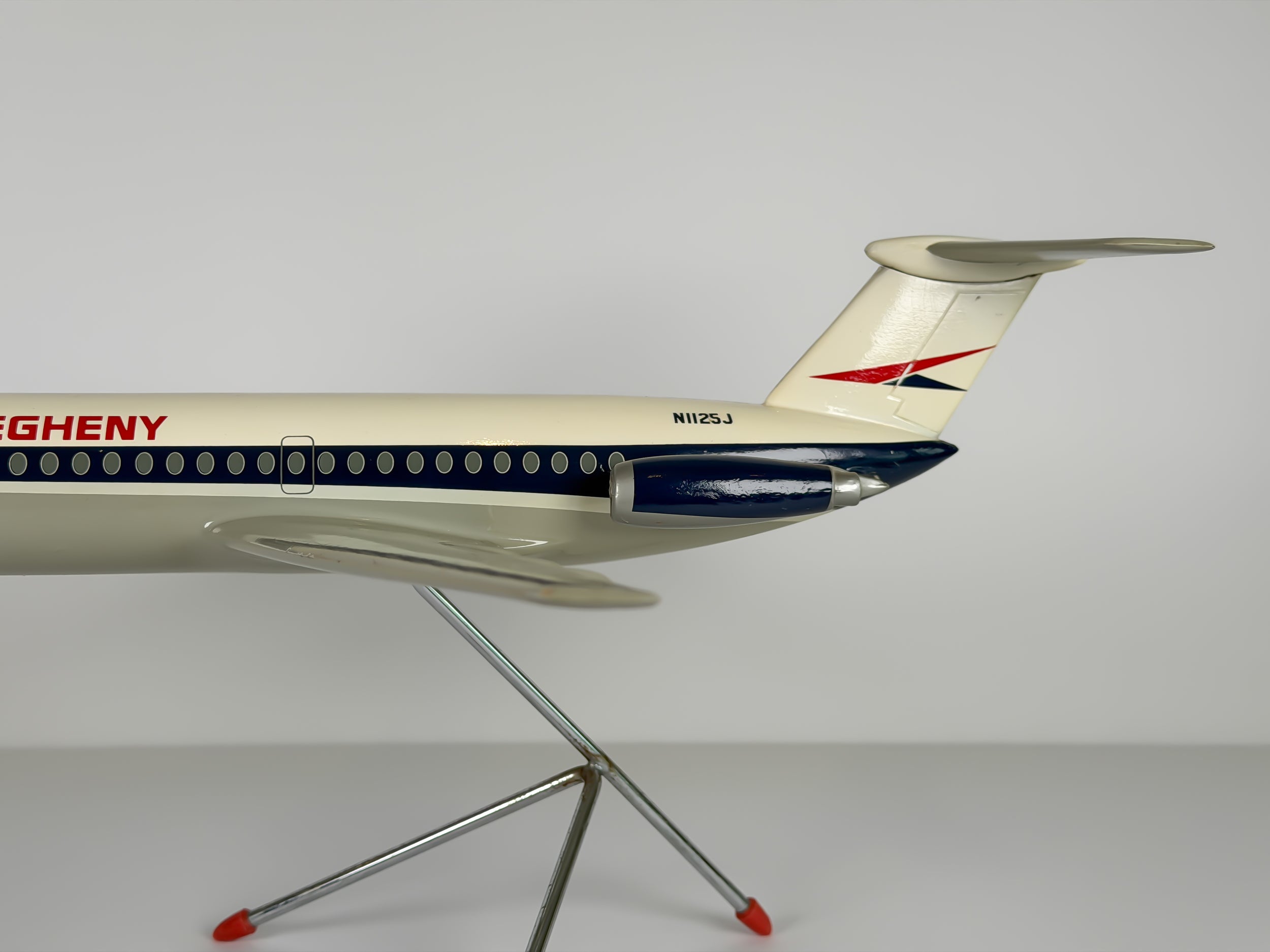 1:72 Allegheny Airlines BAC 1-11 (N1125J) - Red/Blue | Westway Models