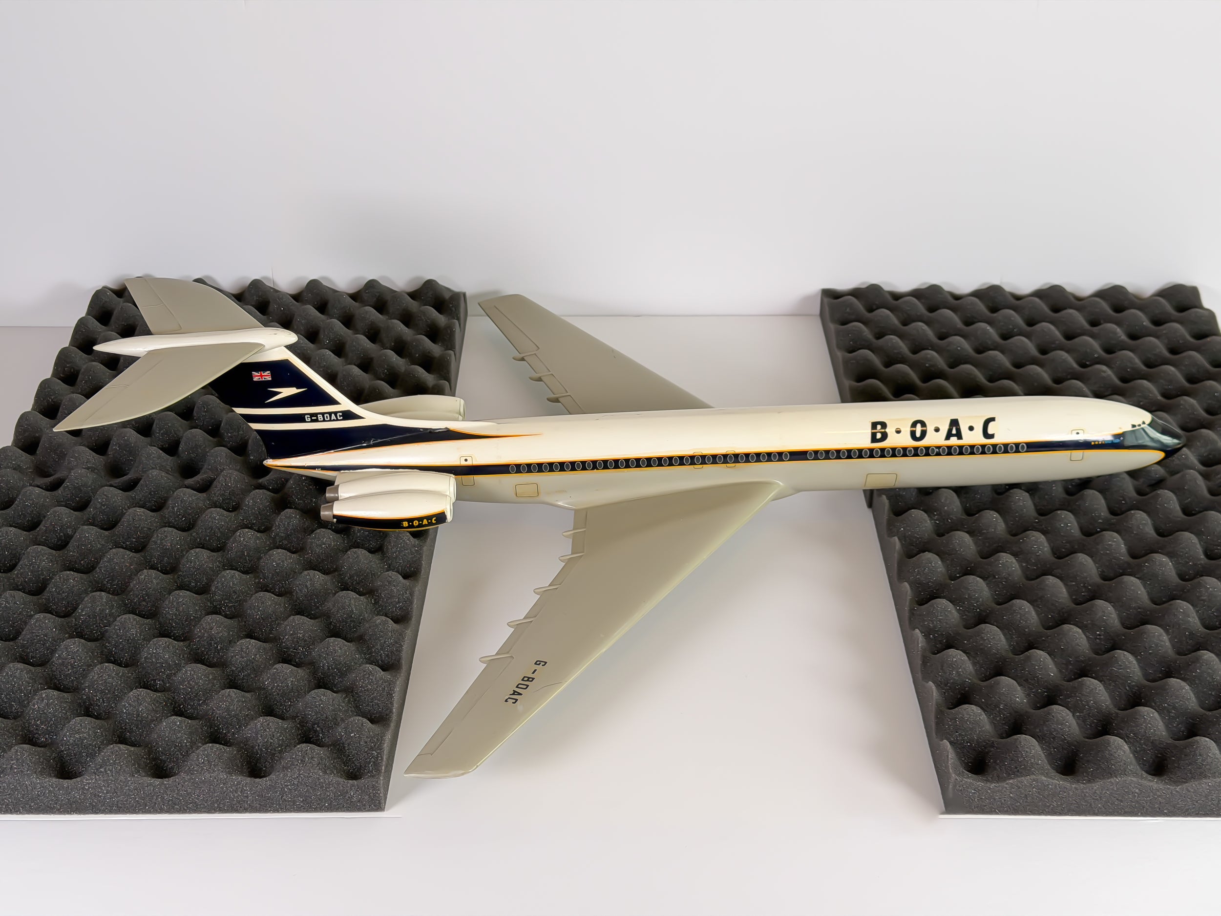 1:72 BOAC Vickers VC-10 (G-BOAC) - Golden Speedbird | Westway Models