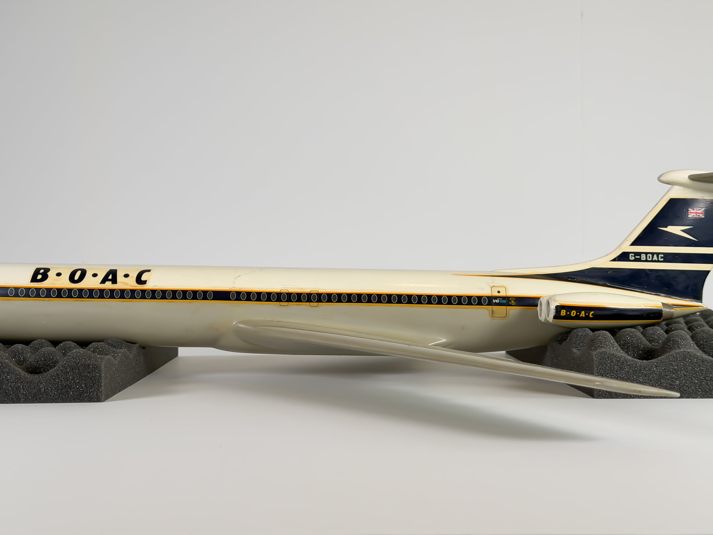 1:72 BOAC Vickers VC-10 (G-BOAC) - Golden Speedbird | Westway Models