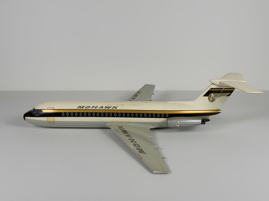 1:72 Mohawk BAC 1-11 - Gold/Black | Westway Models