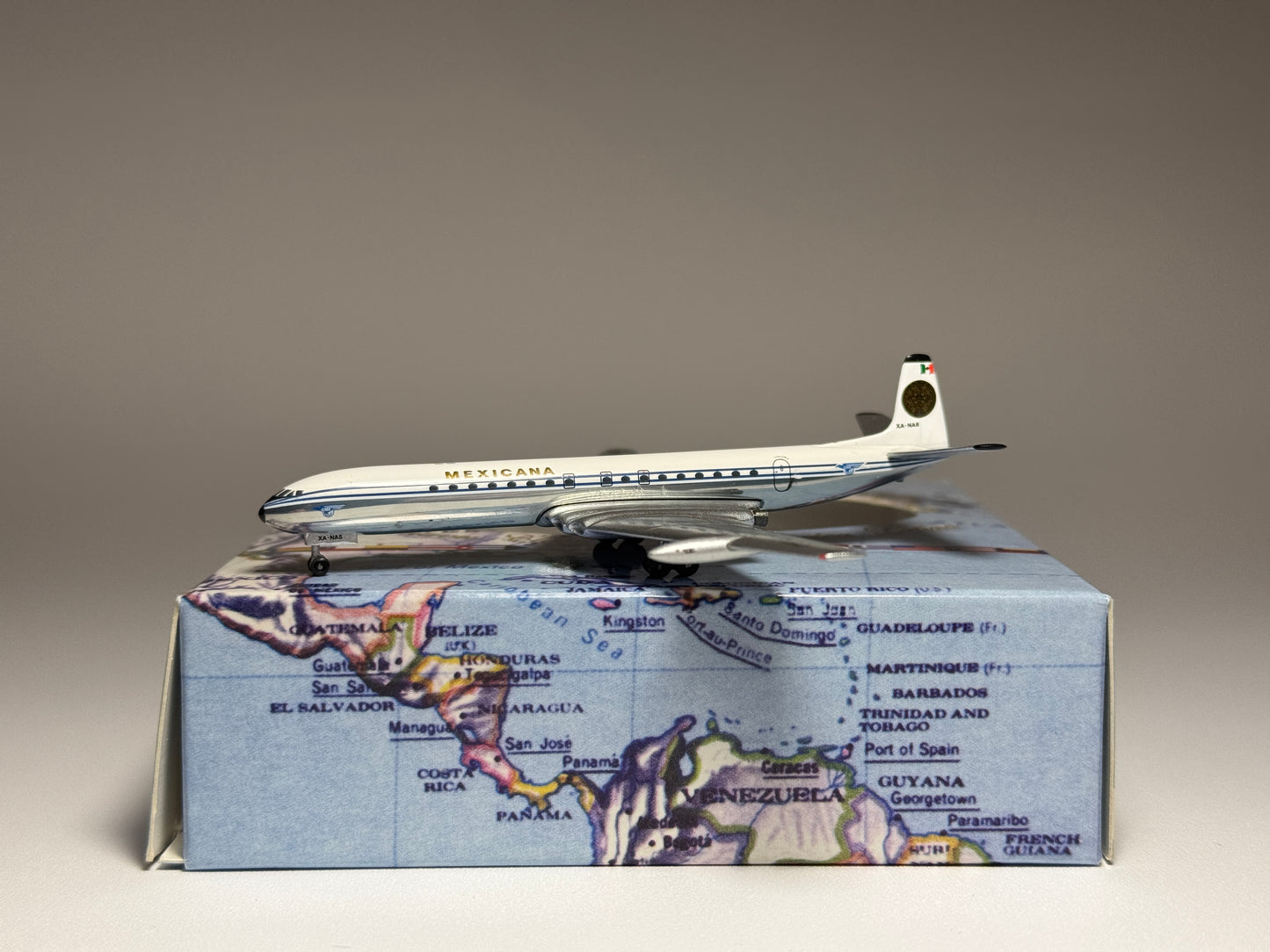 Aeroclassics 1:400 Mexicana De Havilland DH-106 Comet 4 XA-NAS first scheme ACXANAS