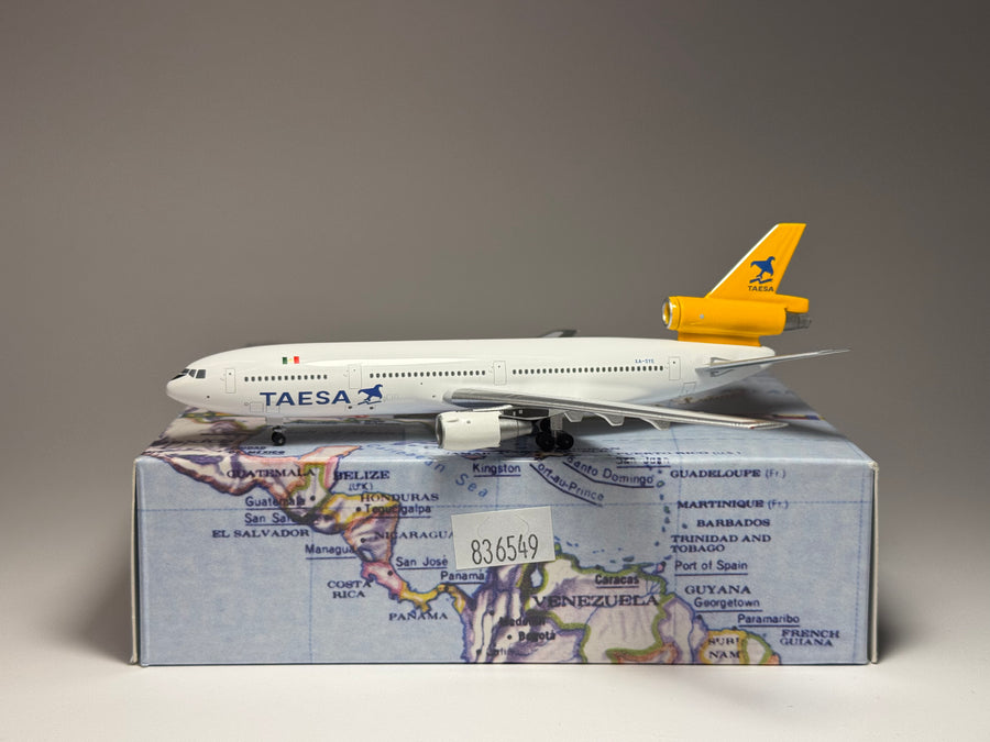 Aeroclassics 1:400 TAESA Douglas DC-10 XA-SYE ACXASYE