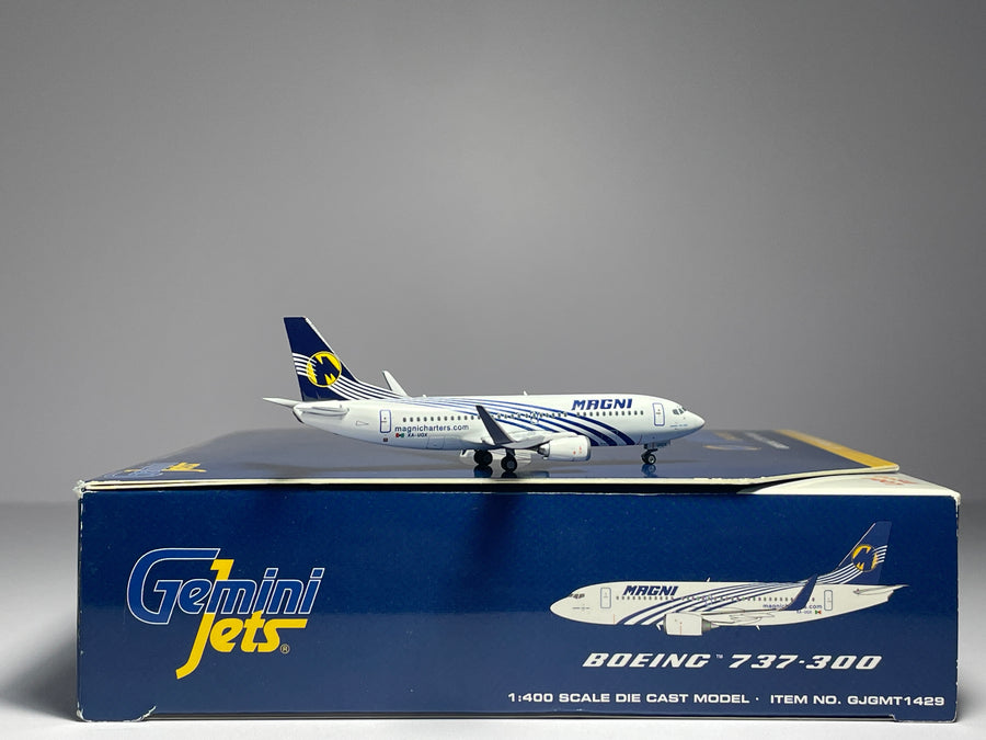 Gemini Jets 1:400 Magnicharters Boeing 737-300 XA-UQX GJGMT1429