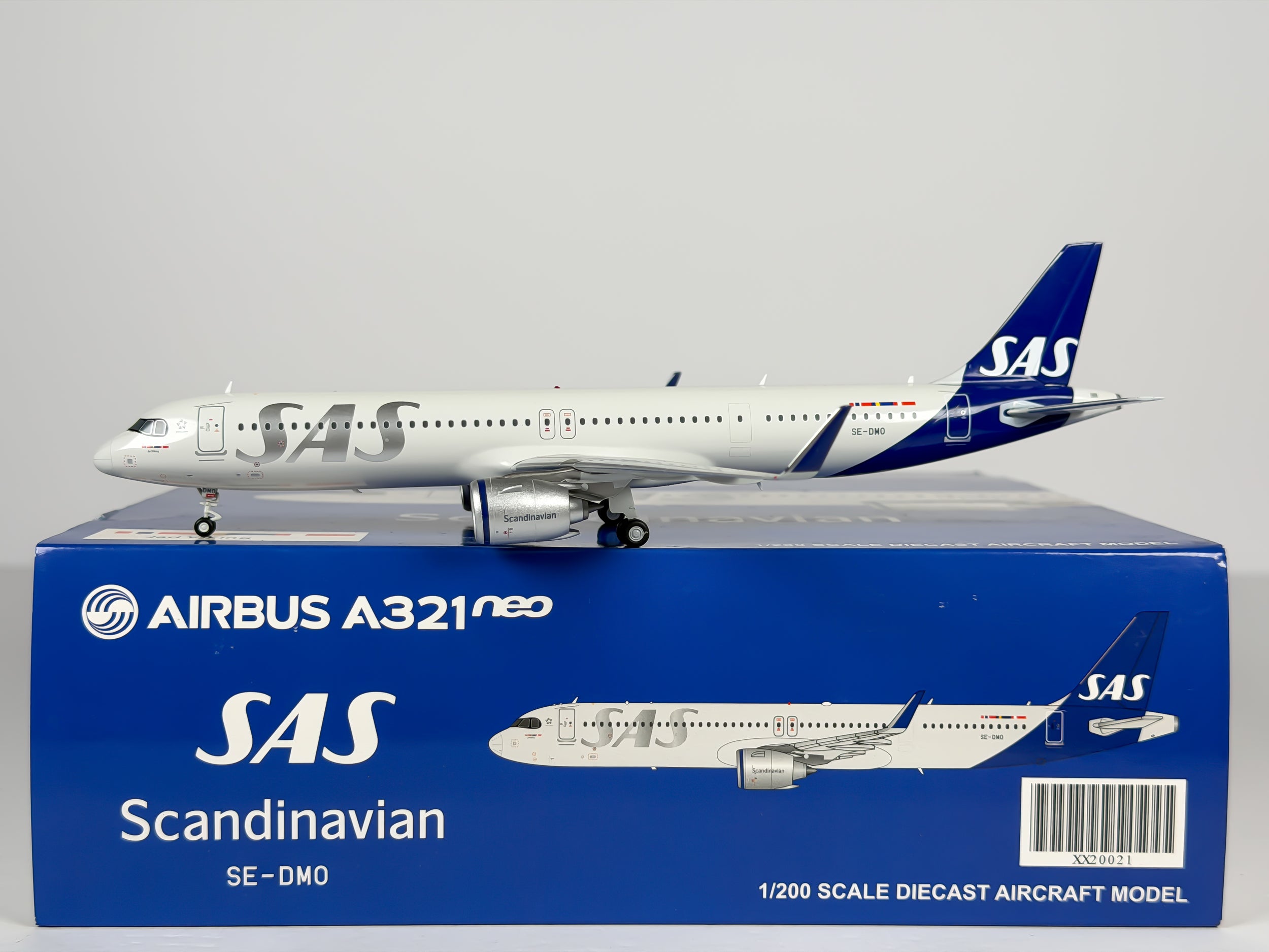 Scandinavian Airlines (SAS) Airbus A321neo 1:200 JC Wings SE-DMO (XX20021)