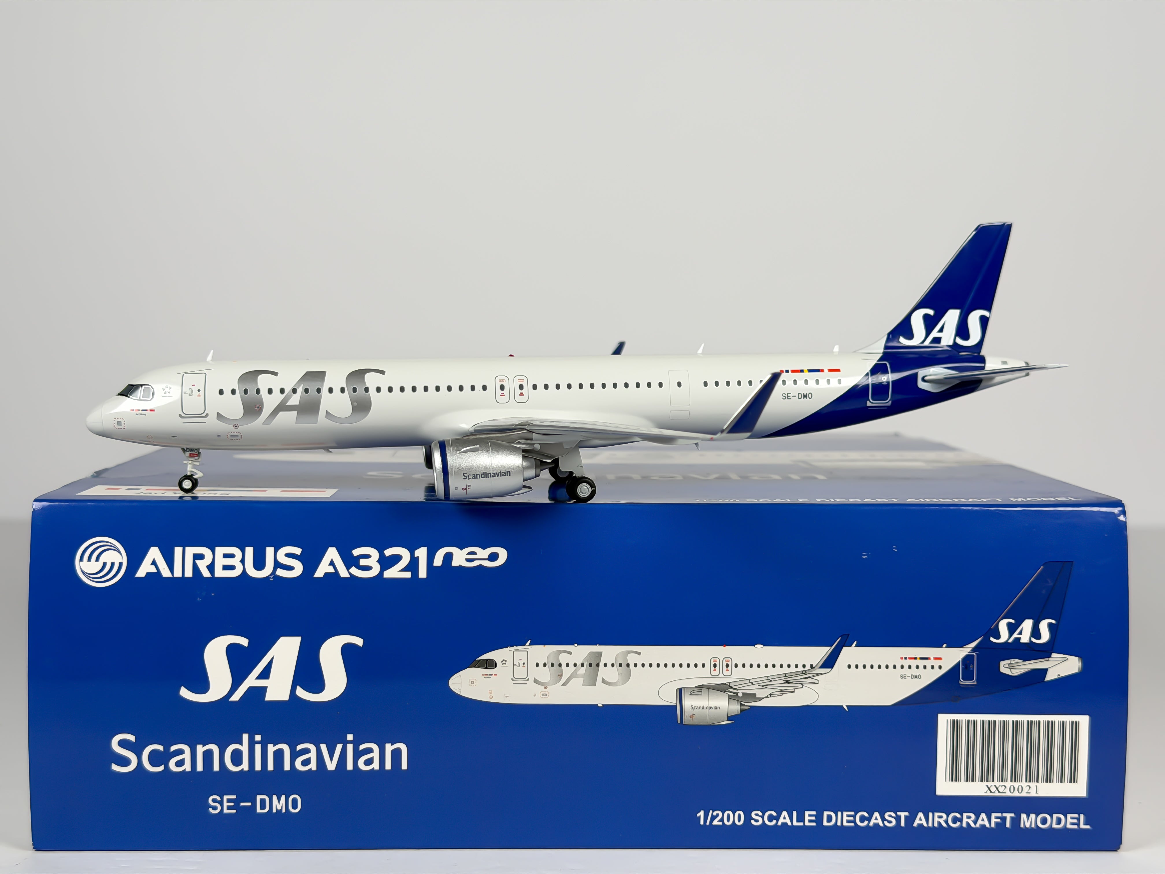 Scandinavian Airlines (SAS) Airbus A321neo 1:200 JC Wings SE-DMO (XX20021)