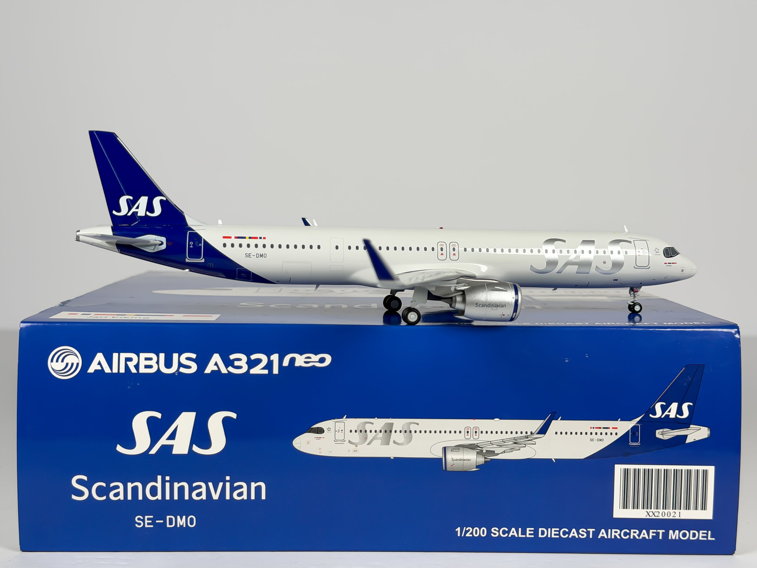 Scandinavian Airlines (SAS) Airbus A321neo 1:200 JC Wings SE-DMO (XX20021)