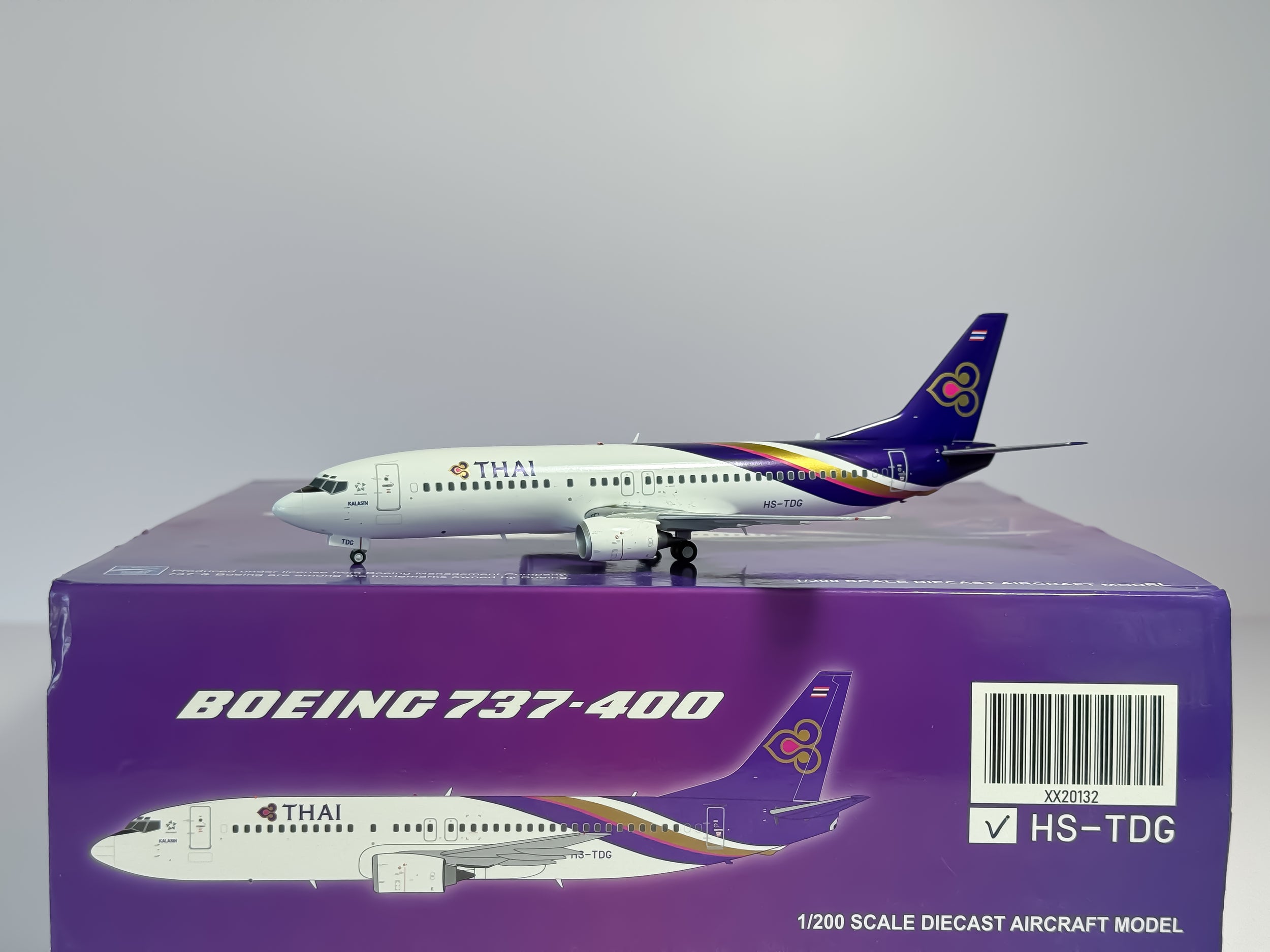 Thai Airways Boeing 737-400 1:200 JC Wings HS-TDG (XX20132)