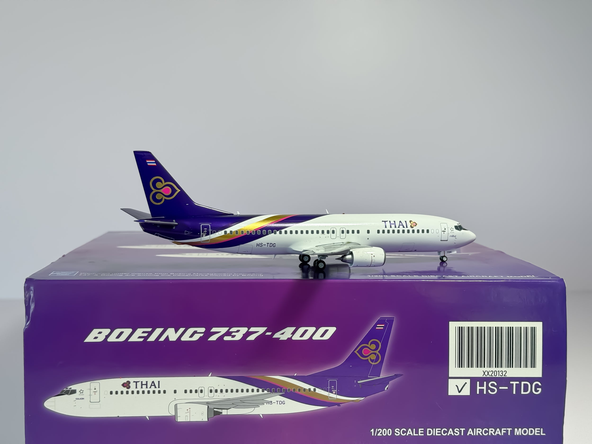 Thai Airways Boeing 737-400 1:200 JC Wings HS-TDG (XX20132)