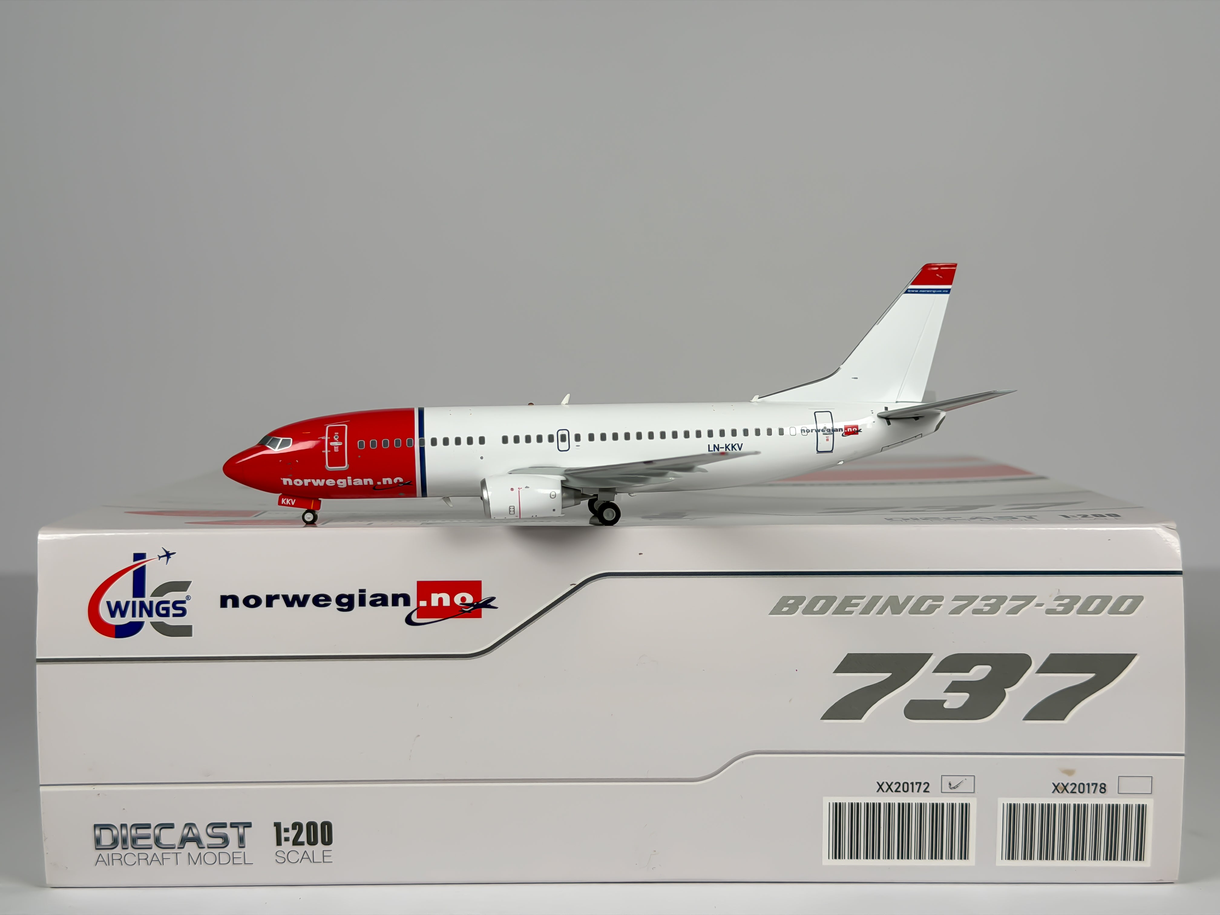 Norwegian Boeing 737-300 1:200 JC Wings LN-KKV (XX20172)