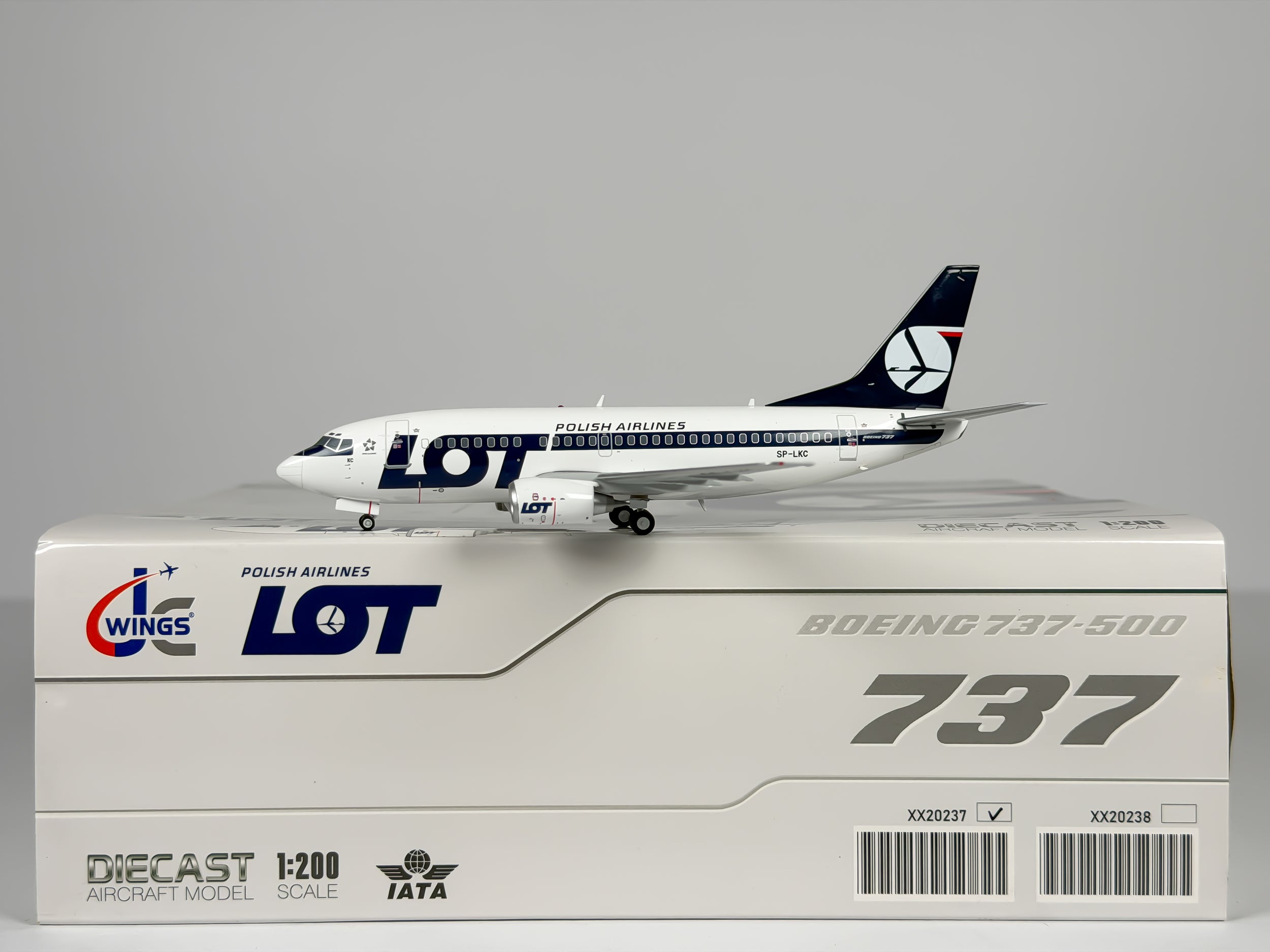 LOT Polish Airlines Boeing 737-500 1:200 JC Wings SP-LKC (XX20237)