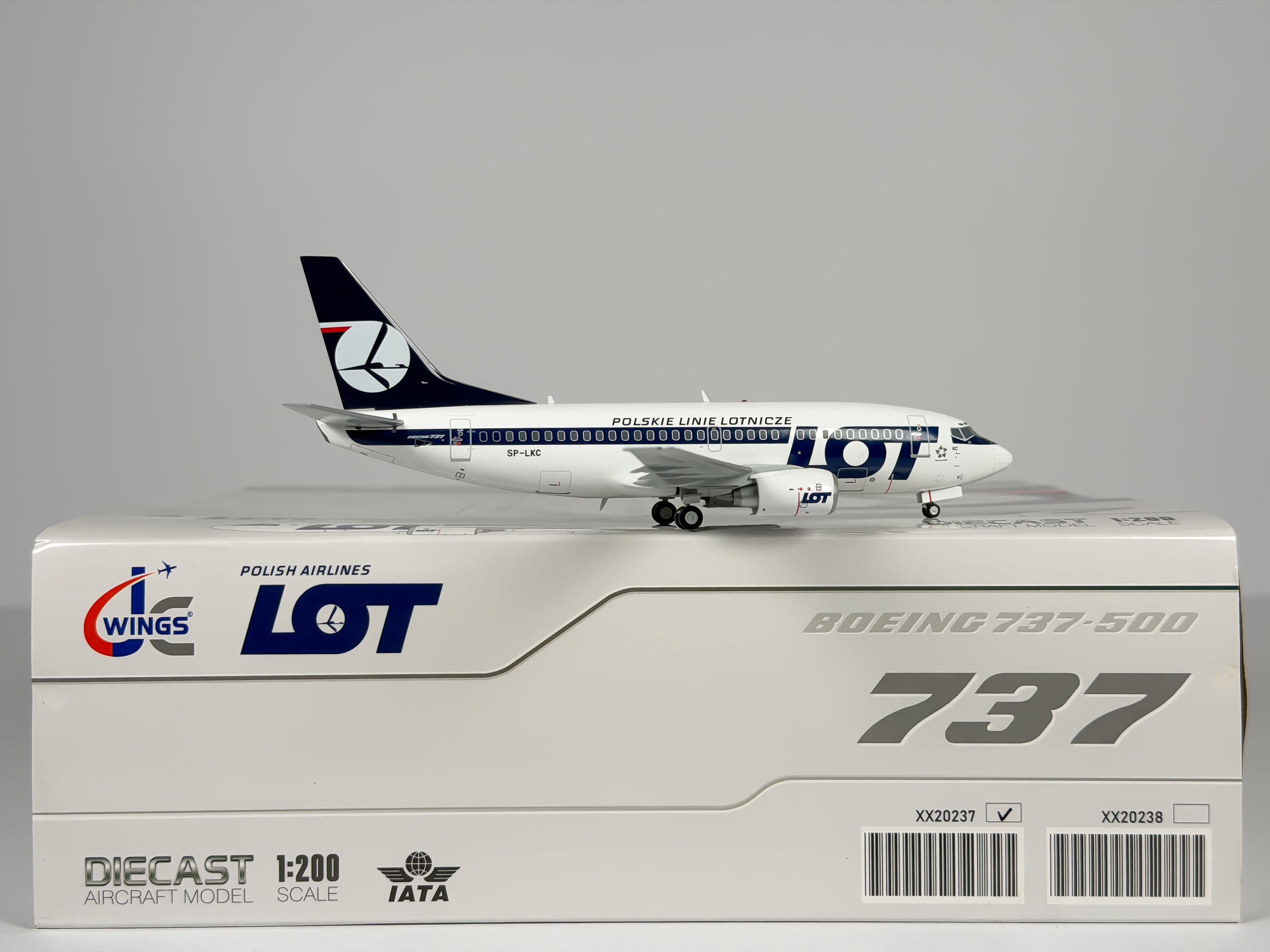LOT Polish Airlines Boeing 737-500 1:200 JC Wings SP-LKC (XX20237)