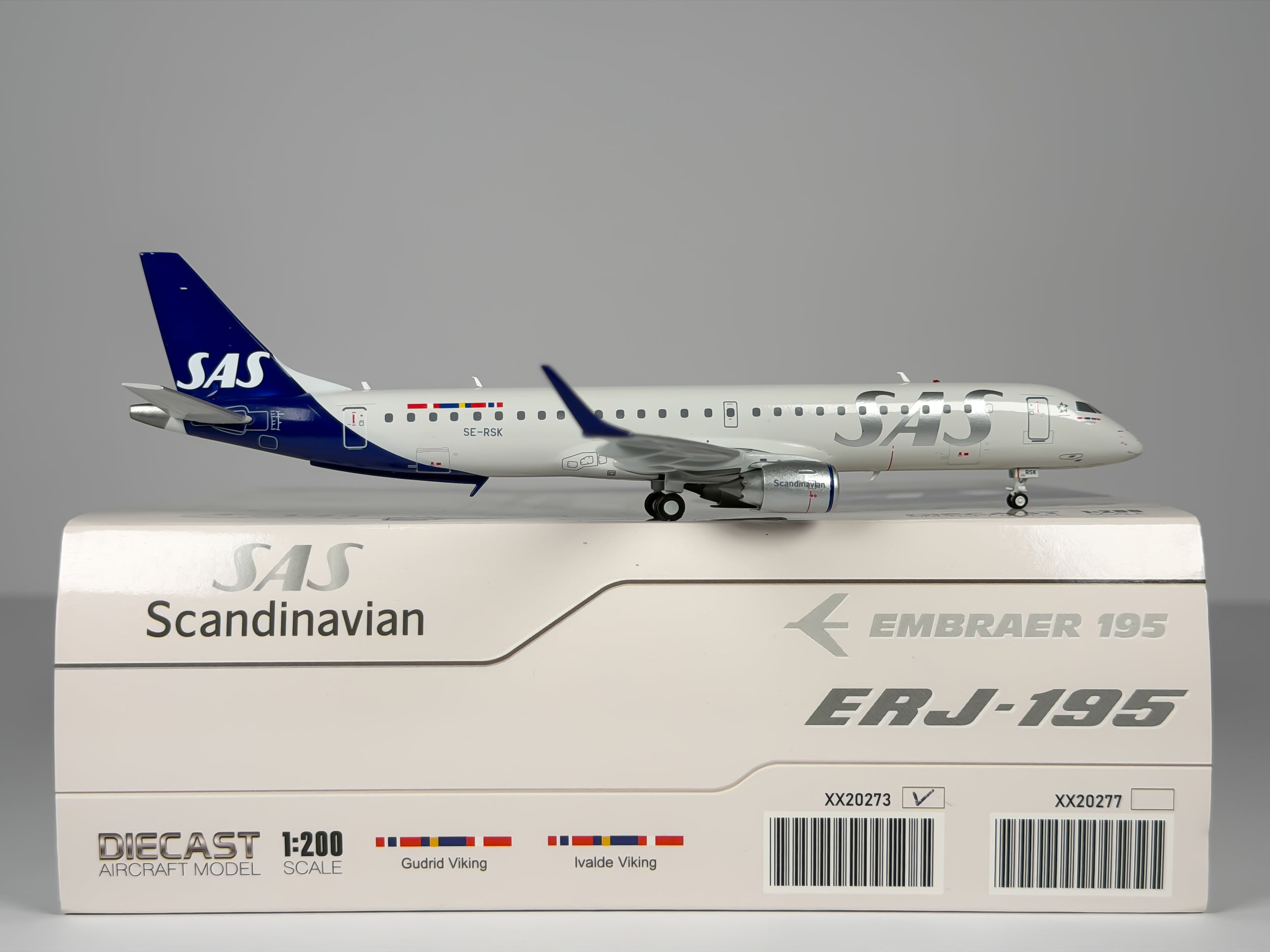 Scandinavian Airlines (SAS) Embraer E195 1:200 JC Wings SE-RSK (XX20273)