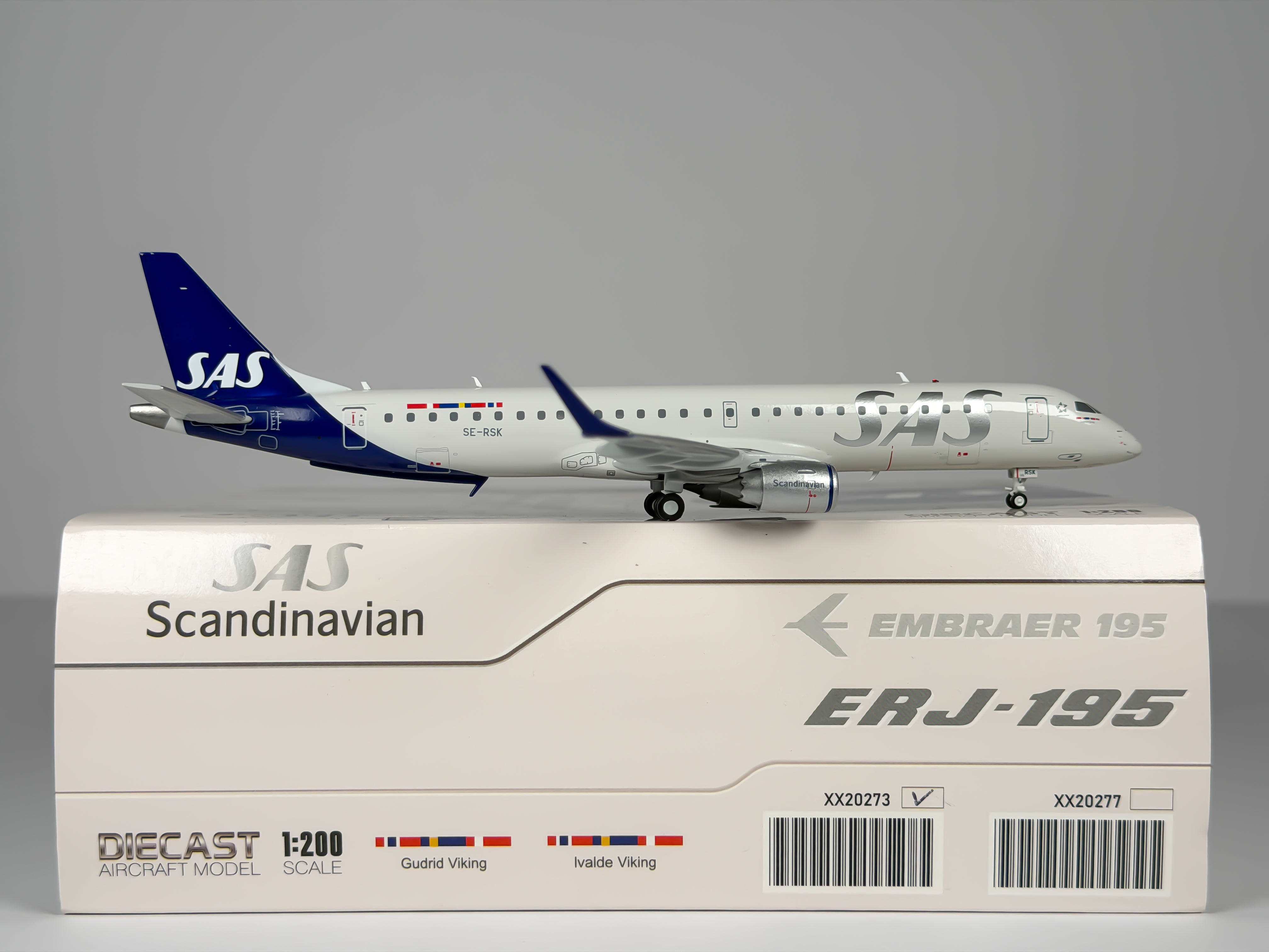Scandinavian Airlines (SAS) Embraer E195 1:200 JC Wings SE-RSK (XX20273)