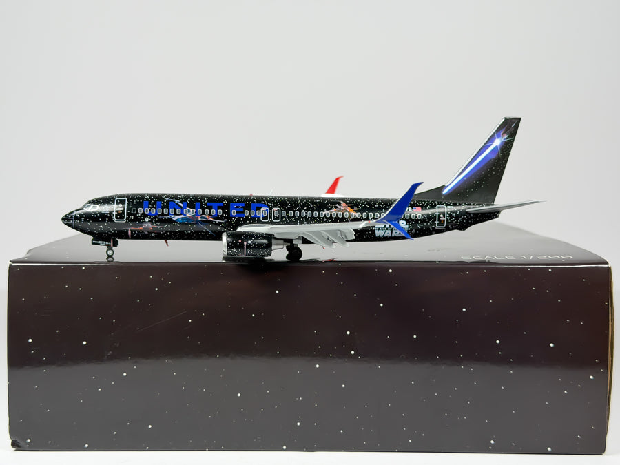 United Airlines Boeing 737-800 1:200 JC Wings N36272 (XX20284A)