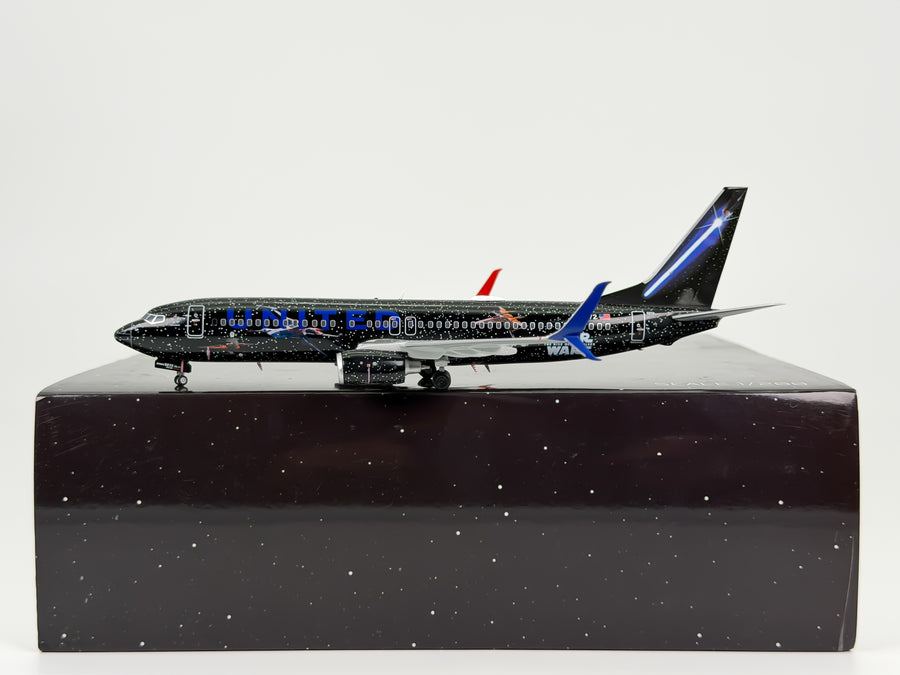 United Airlines Boeing 737-900ER 1:200 JC Wings N36272 (XX20284)