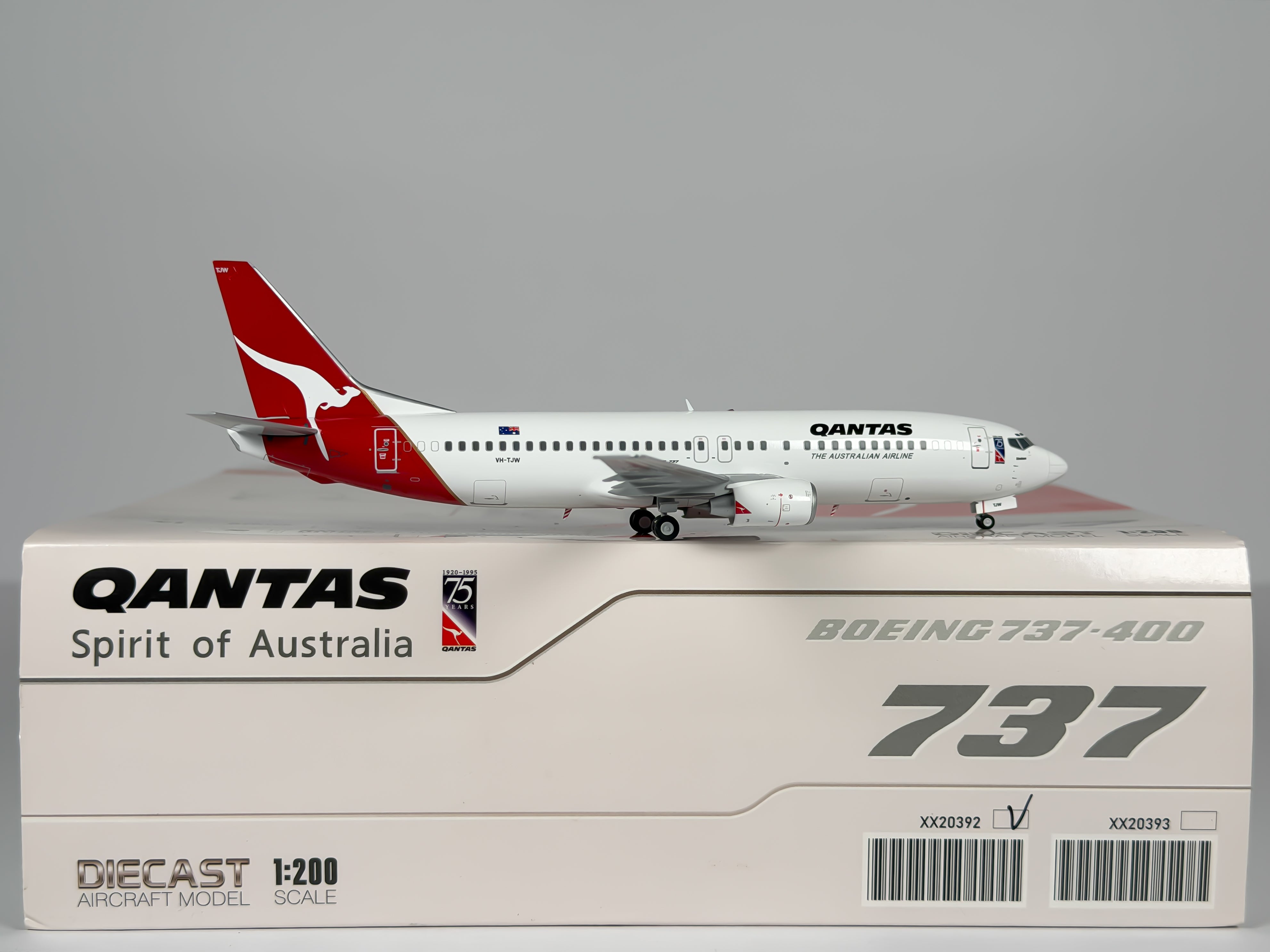Qantas Airways Boeing 737-400 1:200 JC Wings VH-TJW (XX20392)