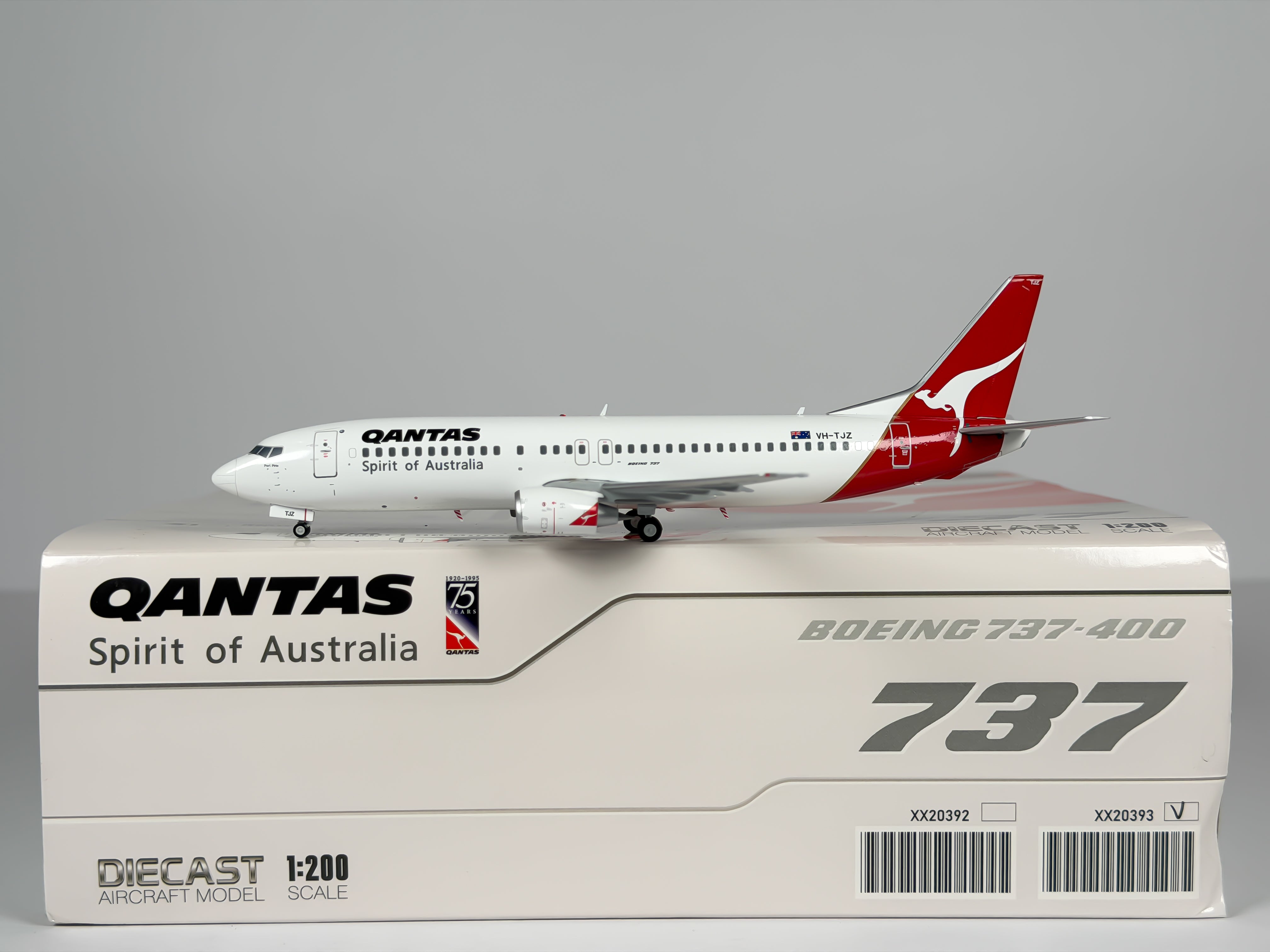 Qantas Airways Boeing 737-400 1:200 JC Wings VH-TJZ (XX20393)