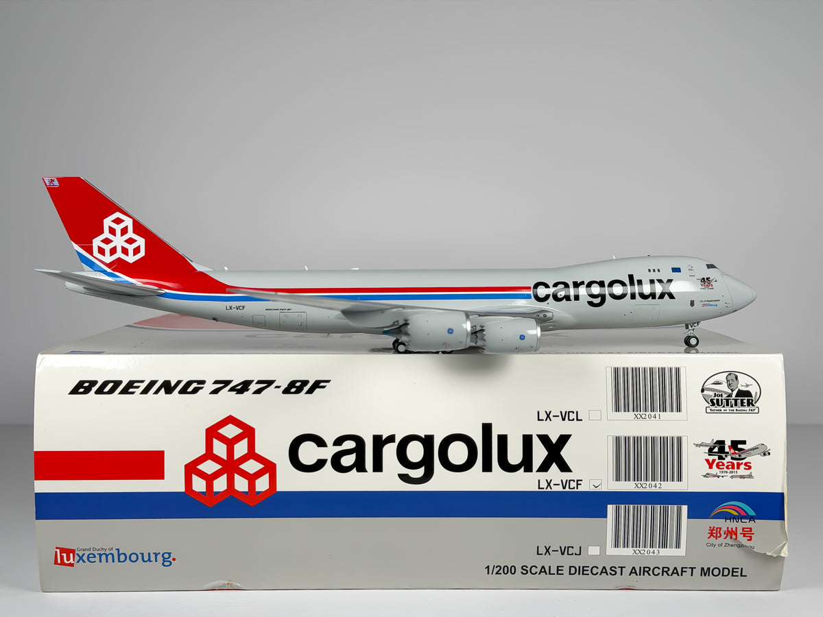 Cargolux Boeing 747-8F 1:200 JC Wings LX-VCF (XX2042)