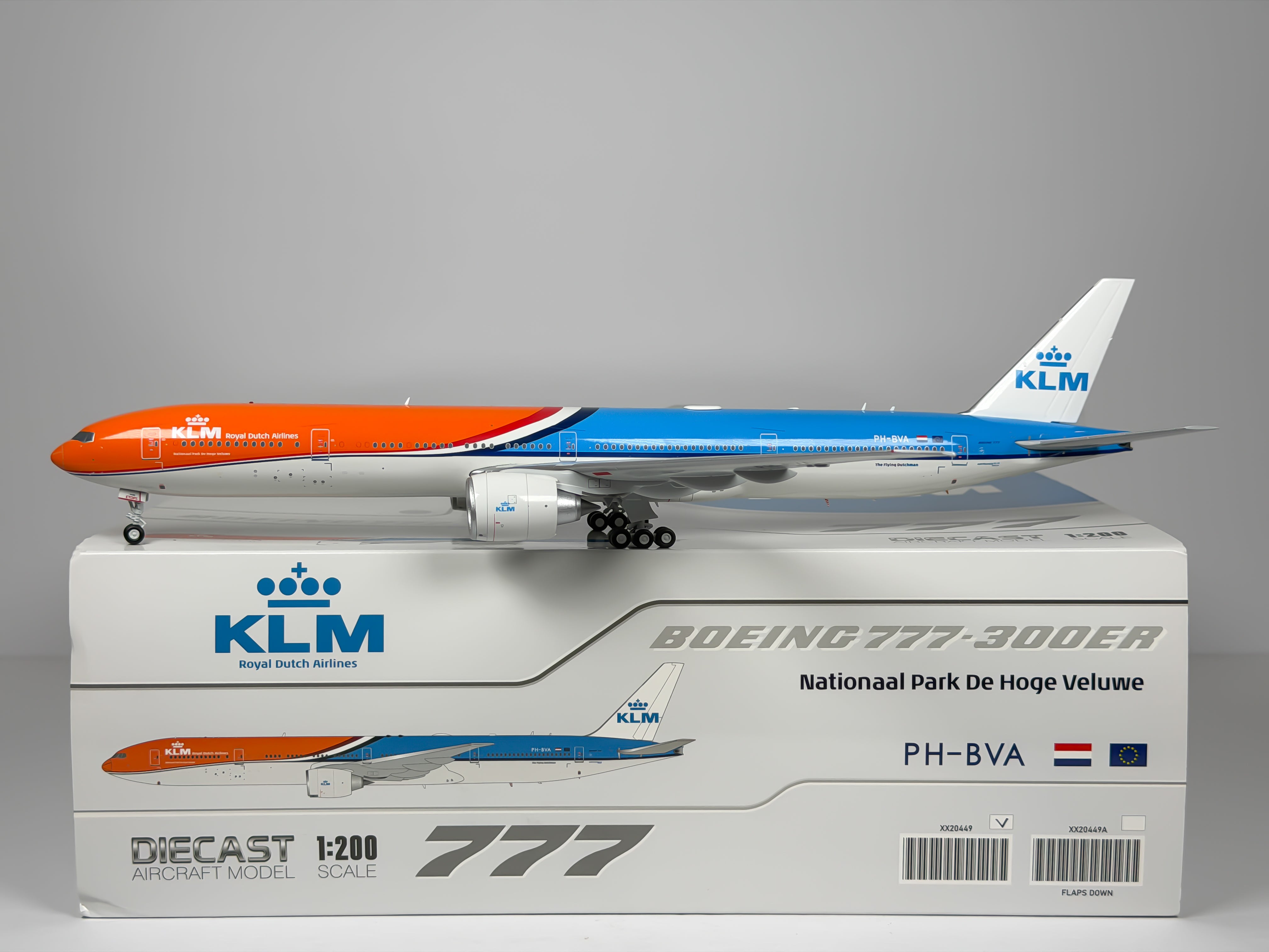 KLM Royal Dutch Airlines Boeing 777-300ER 1:200 JC Wings PH-BVA (XX20449)