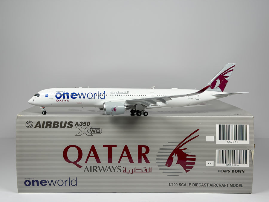 Qatar Airways Airbus A350-900 1:200 JC Wings A7-ALZ (XX2050A) (Flaps Down Version)