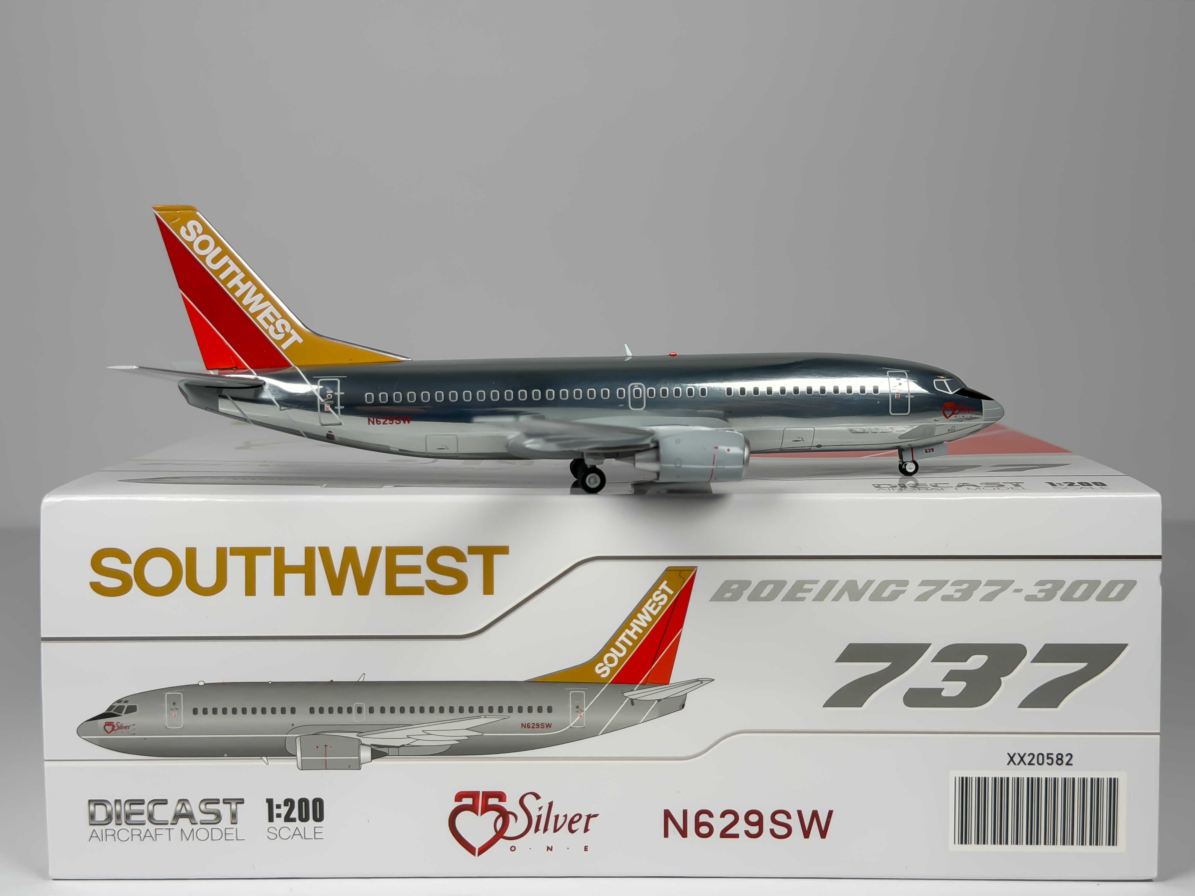 Southwest Airlines Boeing 737-300 1:200 JC Wings N629SW (XX20582)