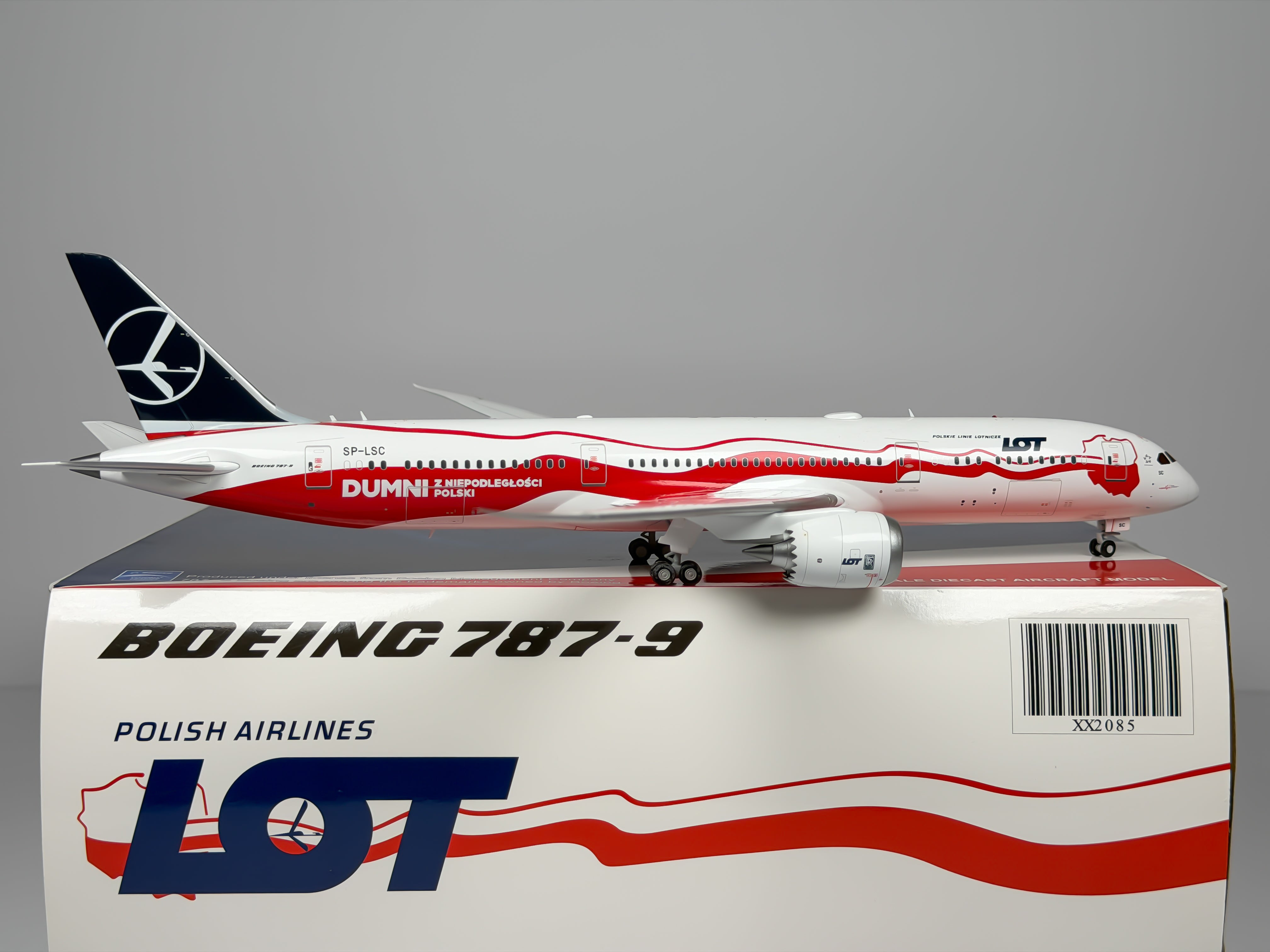 LOT Polish Airlines Boeing 787-9 1:200 JC Wings SP-LSC (XX2085)