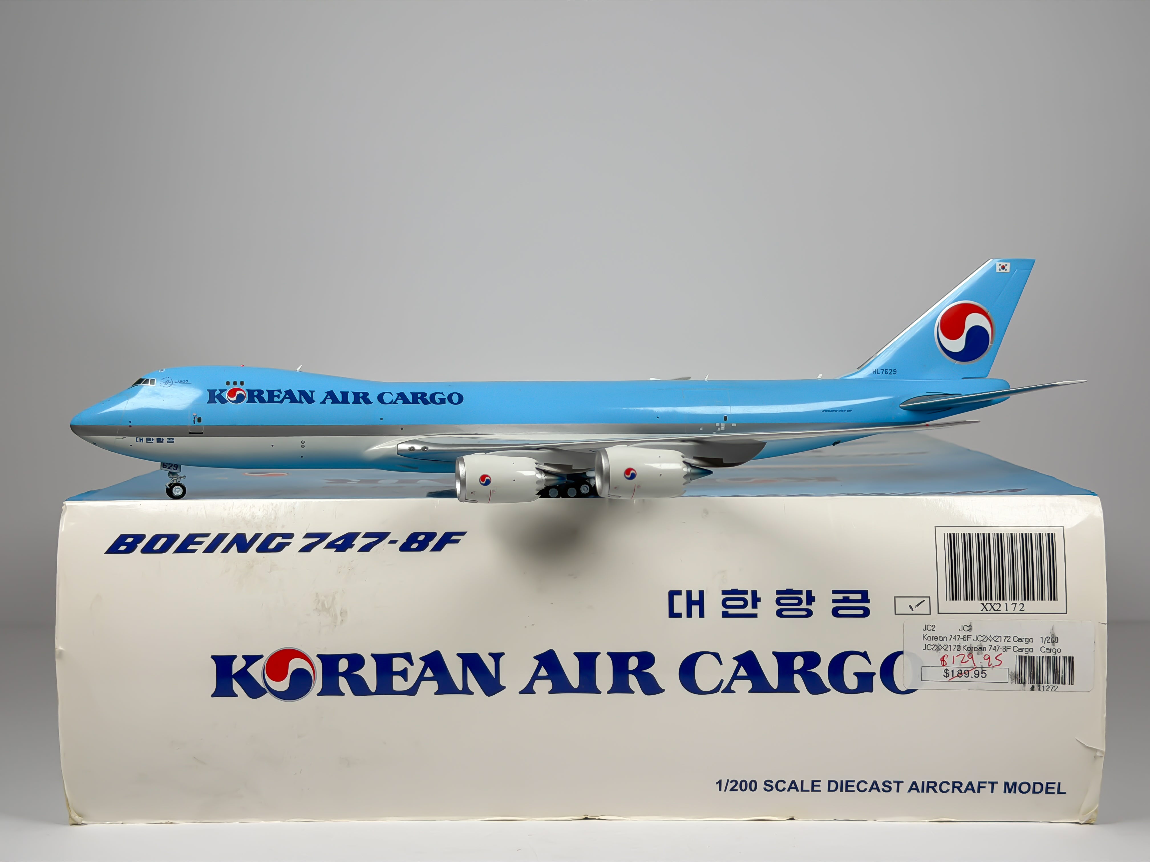 Korean Air Cargo Boeing 747-8F 1:200 JC Wings HL7629 (XX2172)