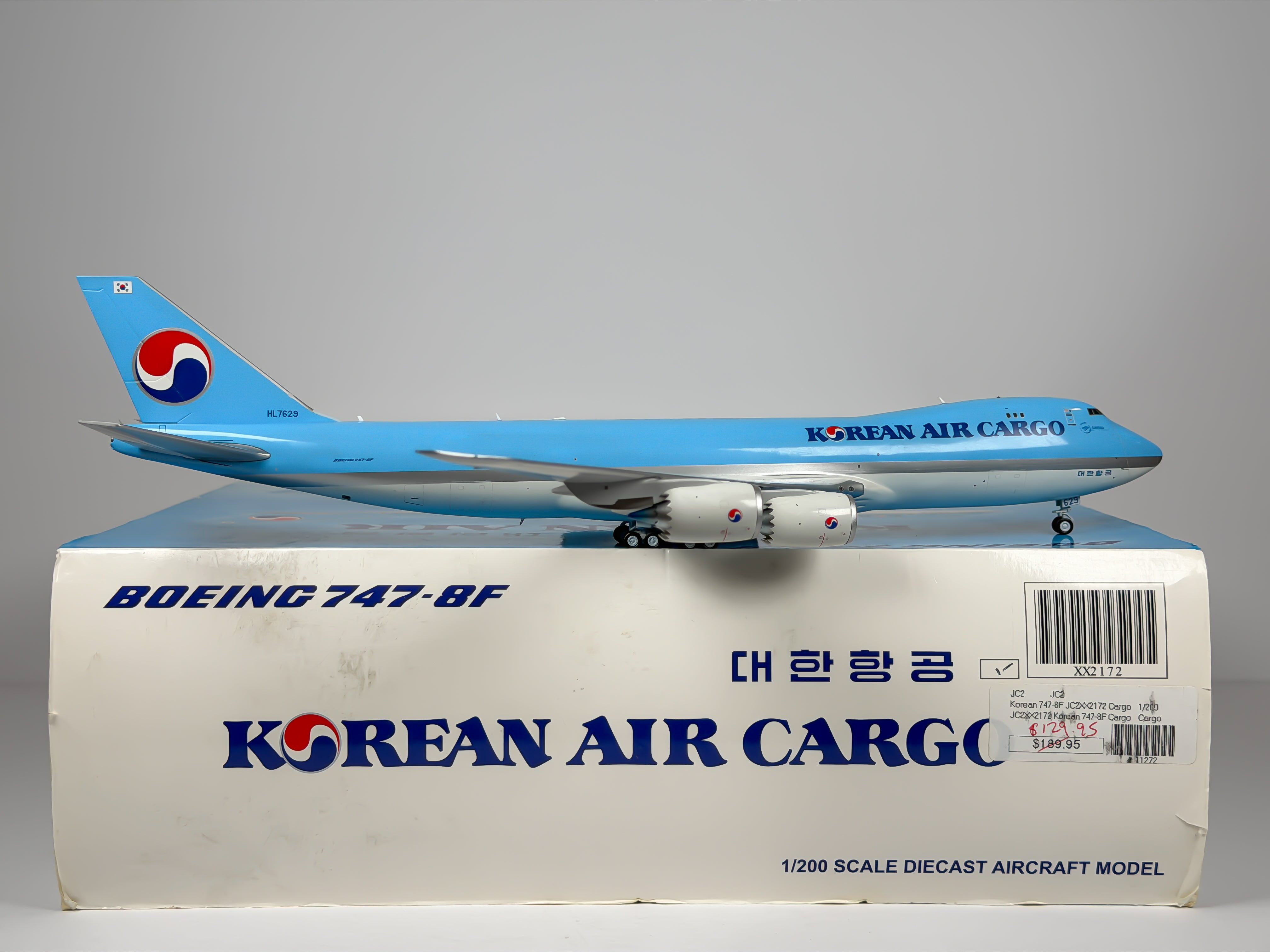 Korean Air Cargo Boeing 747-8F 1:200 JC Wings HL7629 (XX2172)