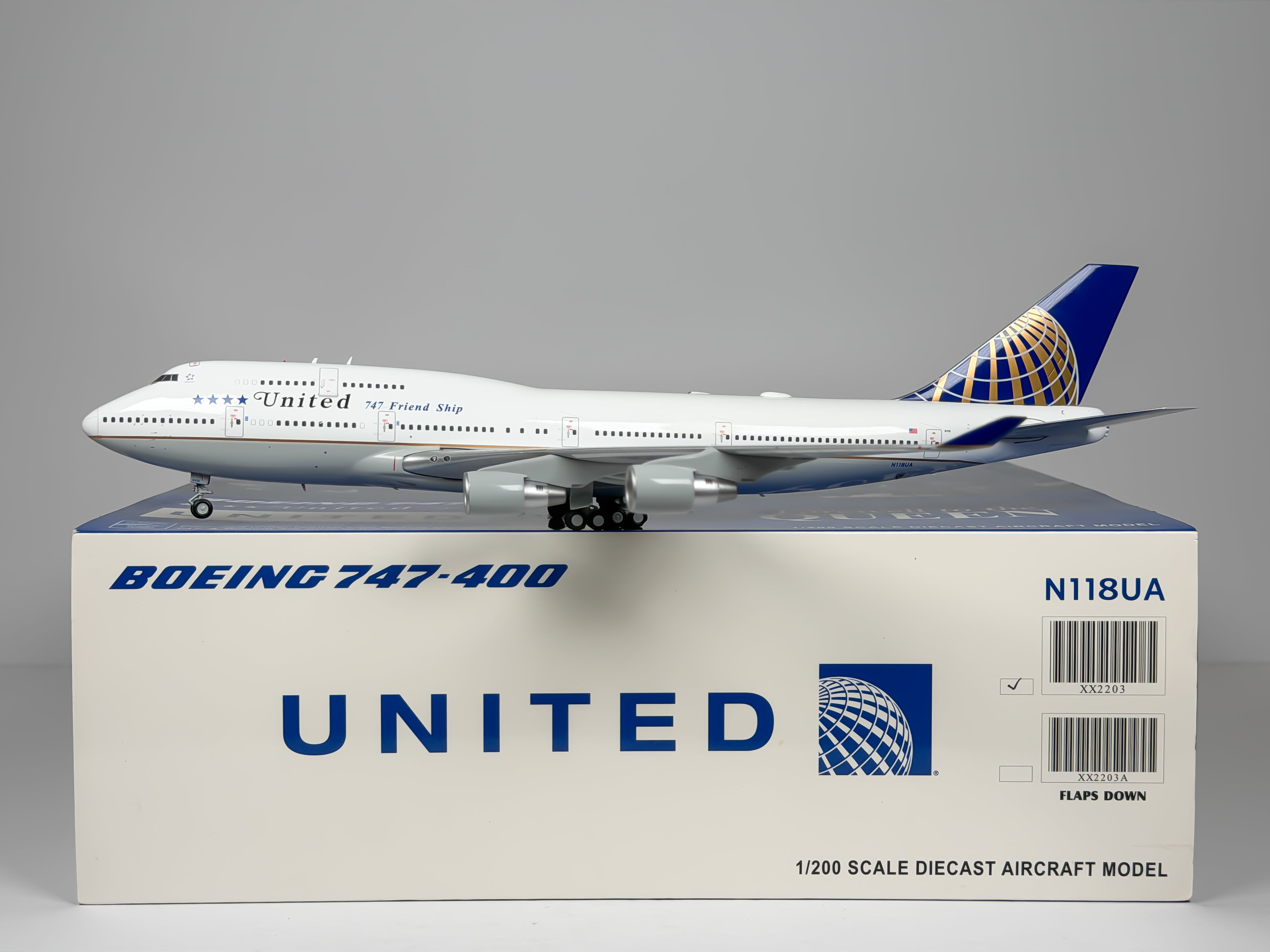 United Airlines Boeing 747-400 1:200 JC Wings N118UA (XX2203)