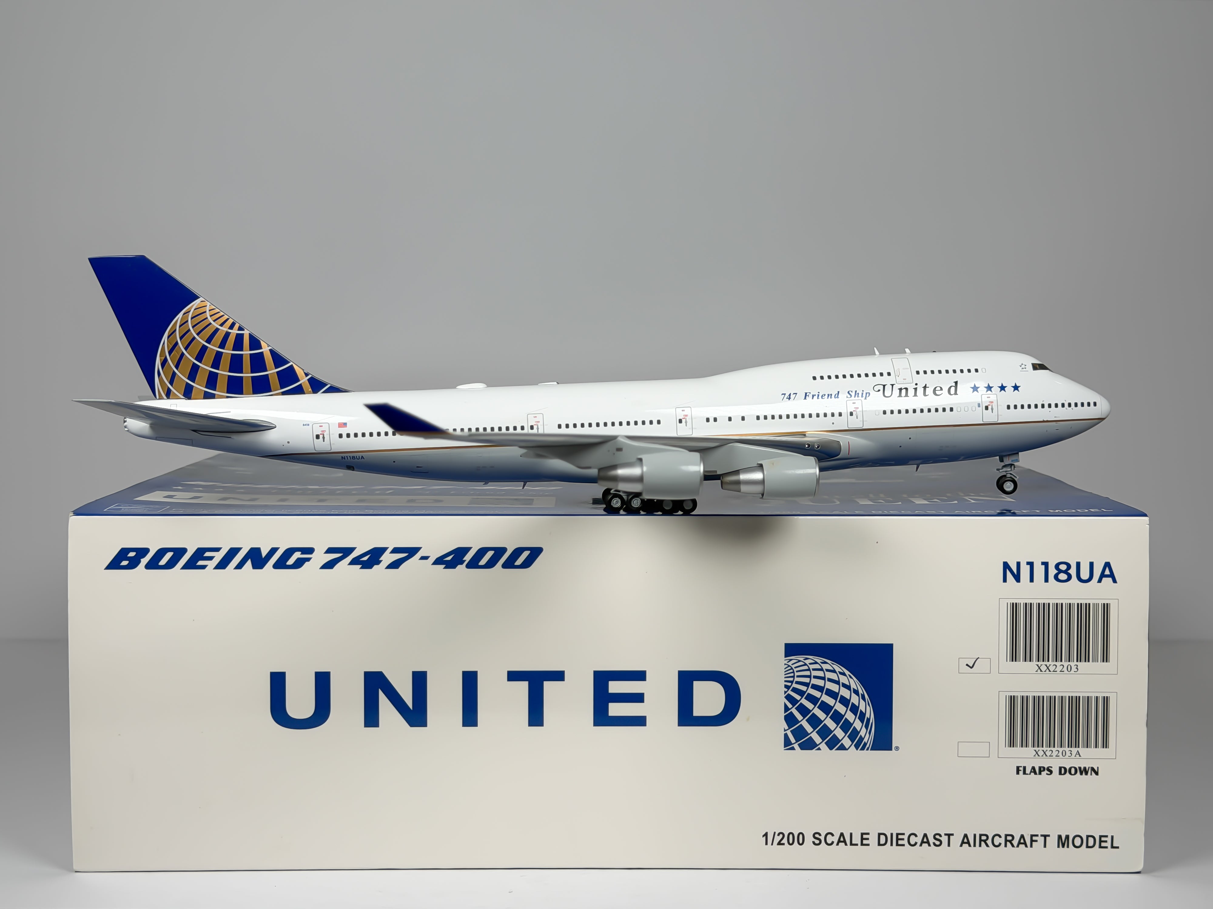 United Airlines Boeing 747-400 1:200 JC Wings N118UA (XX2203)