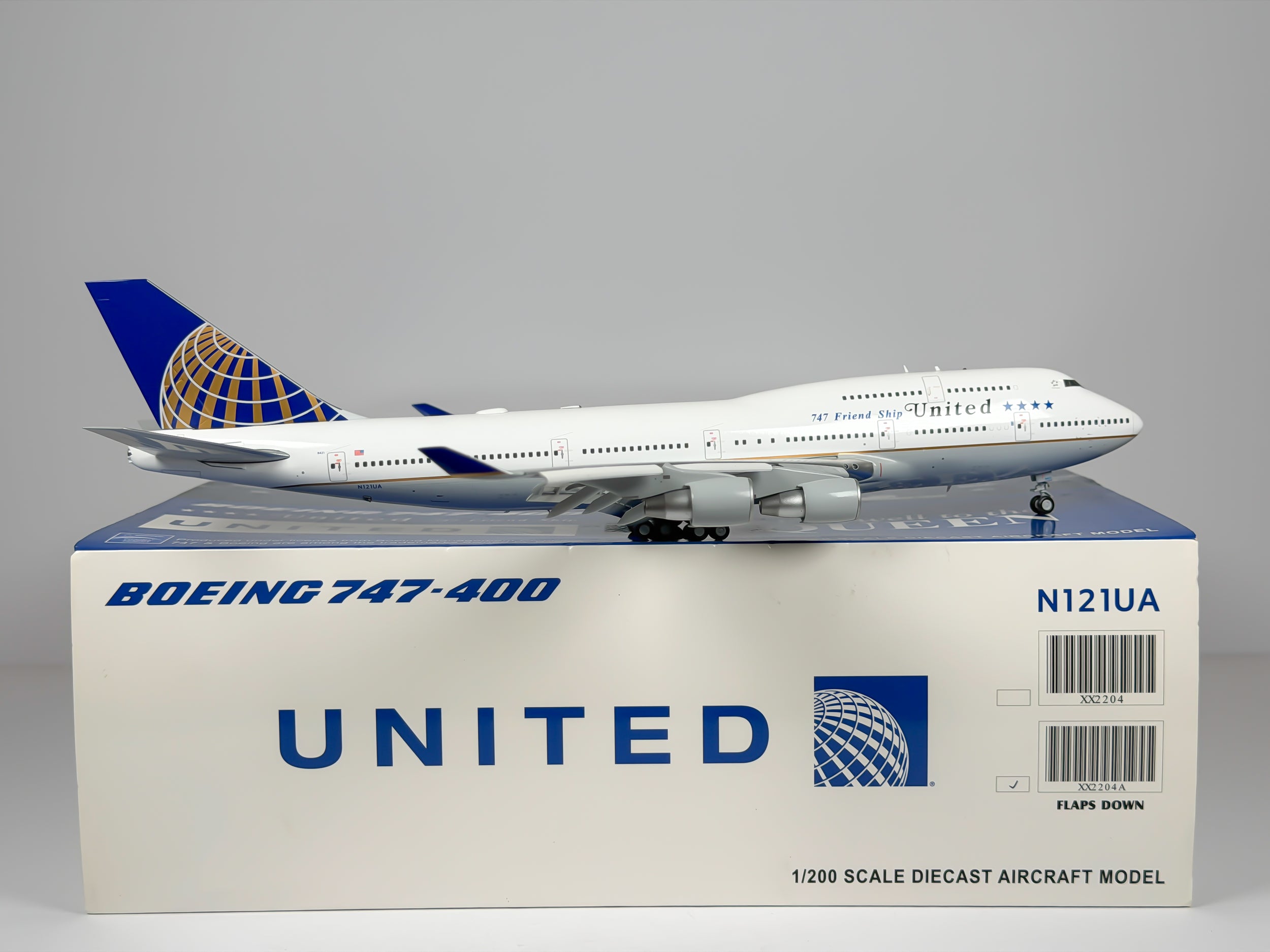 United Airlines Boeing 747-400 1:200 JC Wings N121UA (XX2204A) (Flaps Down Version)