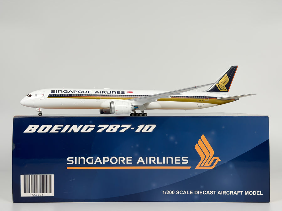 Singapore Airlines Boeing 787-10 1:200 JC Wings 9V-SCB (XX2205)