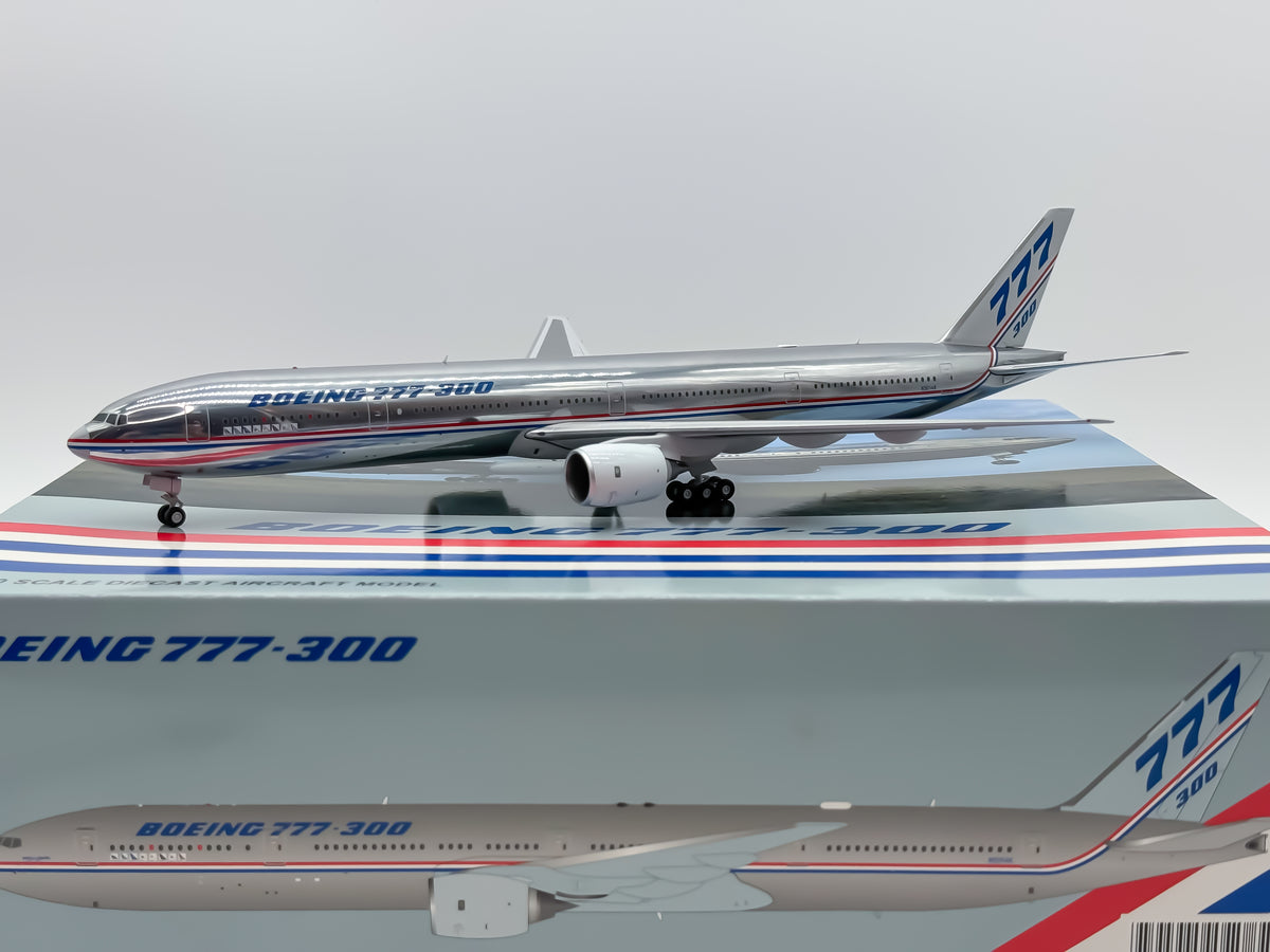 House Colors Boeing 777-300ER 1:200 JC Wings N5014K (XX2237)