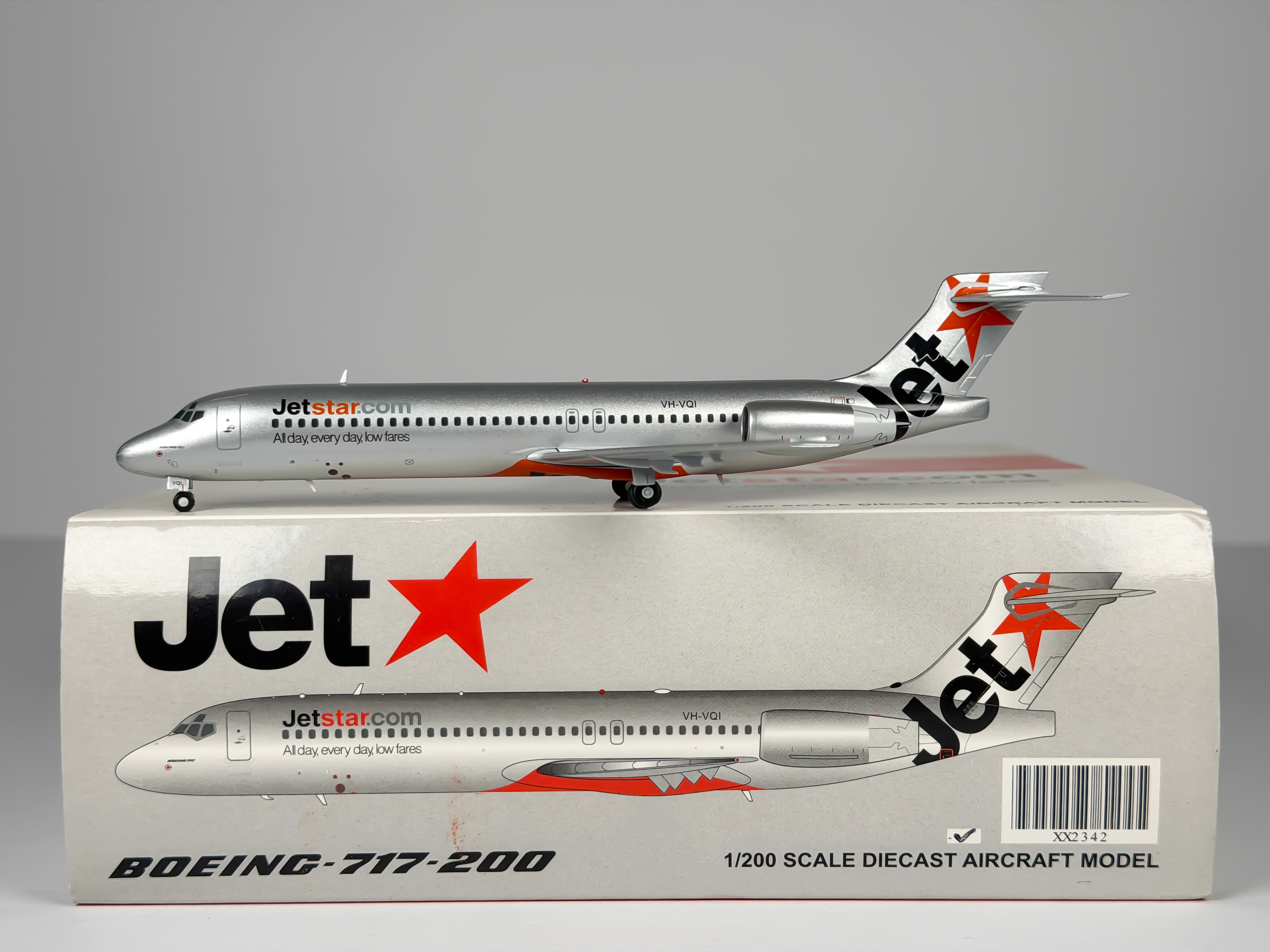 Jetstar Boeing 717-200 1:200 JC Wings VH-VQI (XX2342)