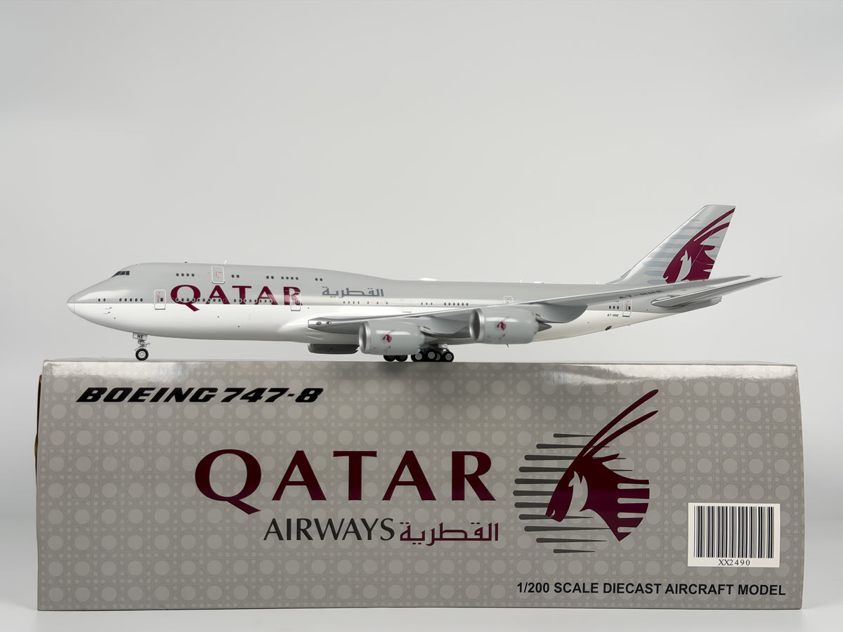 Qatar Airways Boeing 747-8i 1:200 JC Wings A7-HHE (XX2490)