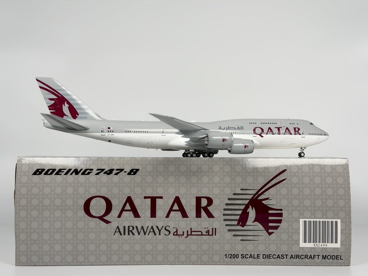 Qatar Airways Boeing 747-8i 1:200 JC Wings A7-HHE (XX2490)