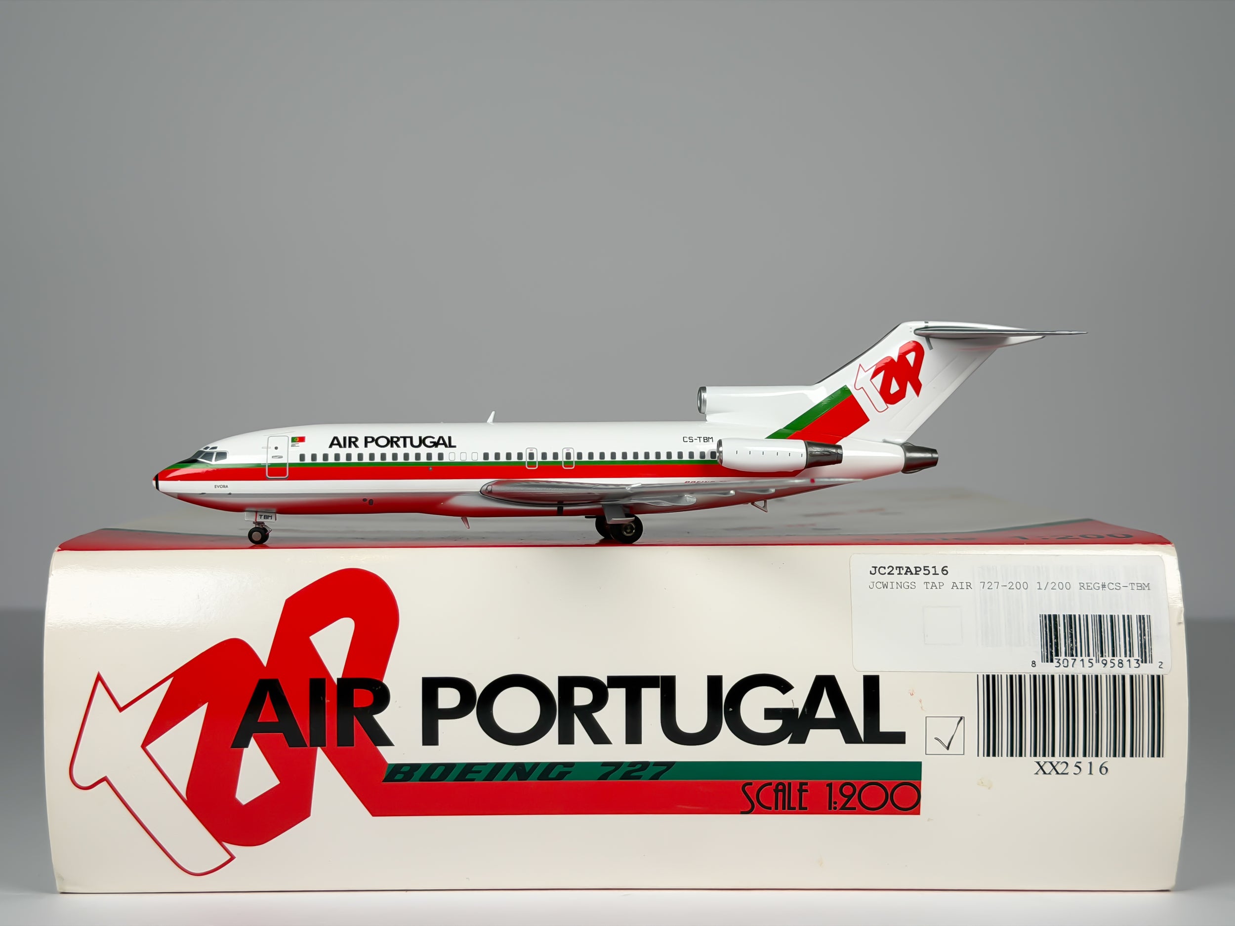 TAP Air Portugal Boeing 727-100 1:200 JC Wings CS-TBM (XX2516)